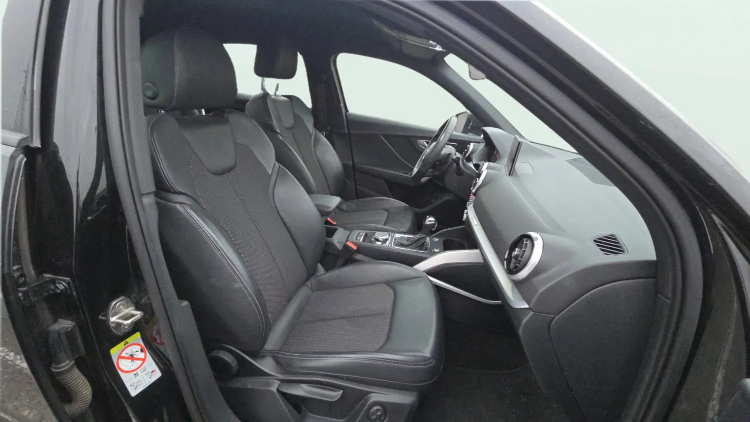 Audi Q2 Adrenalin 30 TDI S tronic - foto 20