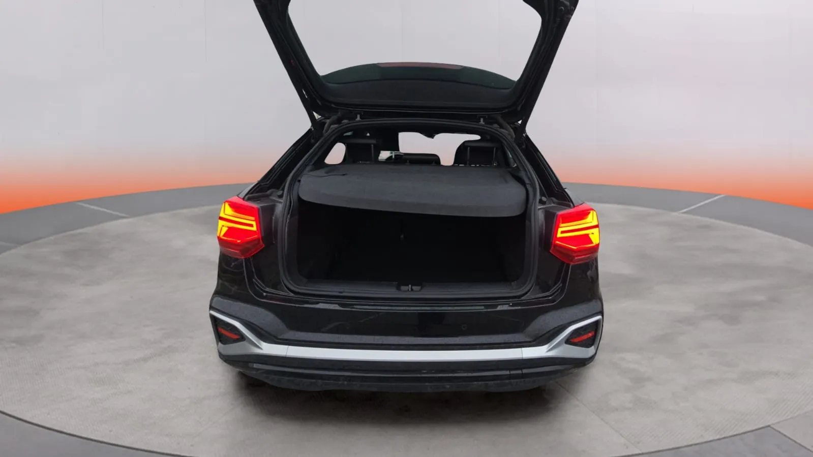 Audi Q2 Adrenalin 30 TDI S tronic - foto 5