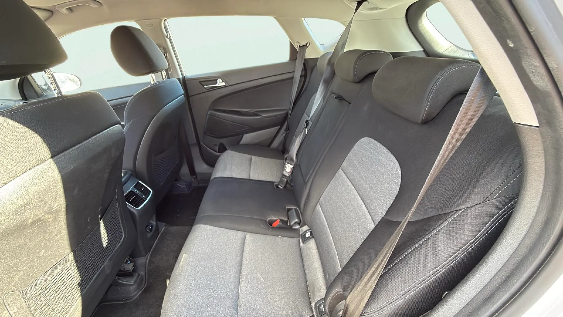 Hyundai Tucson 1.6 CRDi 48V SLE 4x2 - foto 6