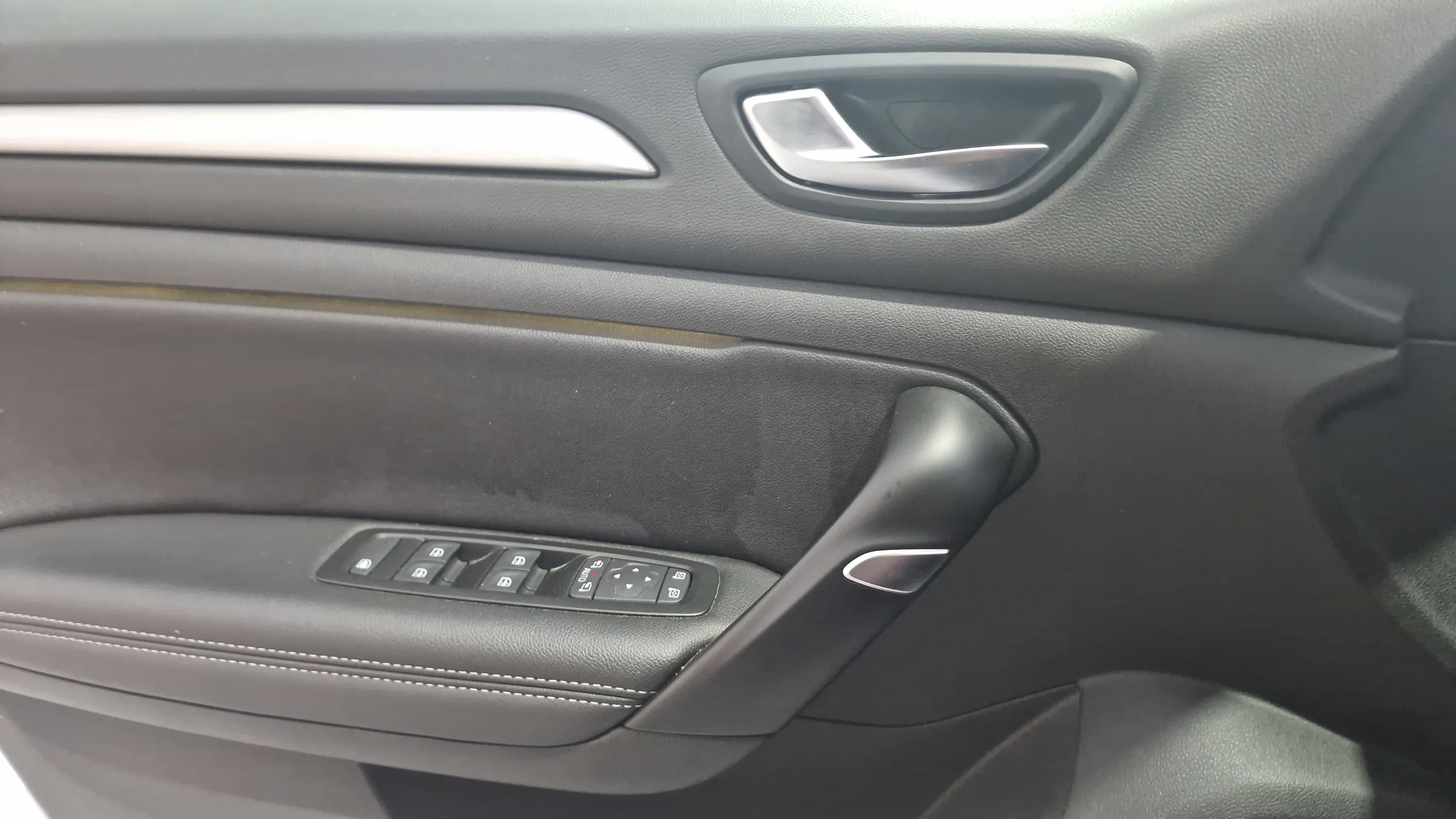 Renault Mégane Zen Energy TCe - foto 33