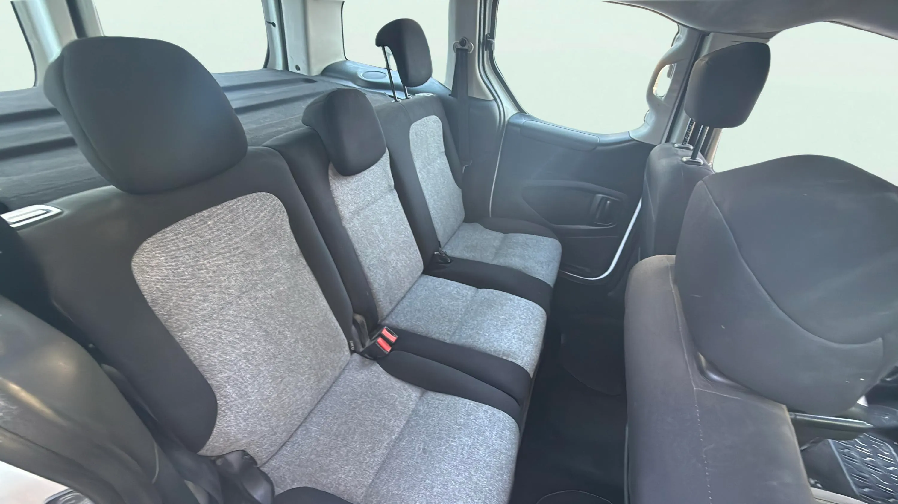 Citroën Berlingo Talla M BlueHDi 100 Live - foto 17