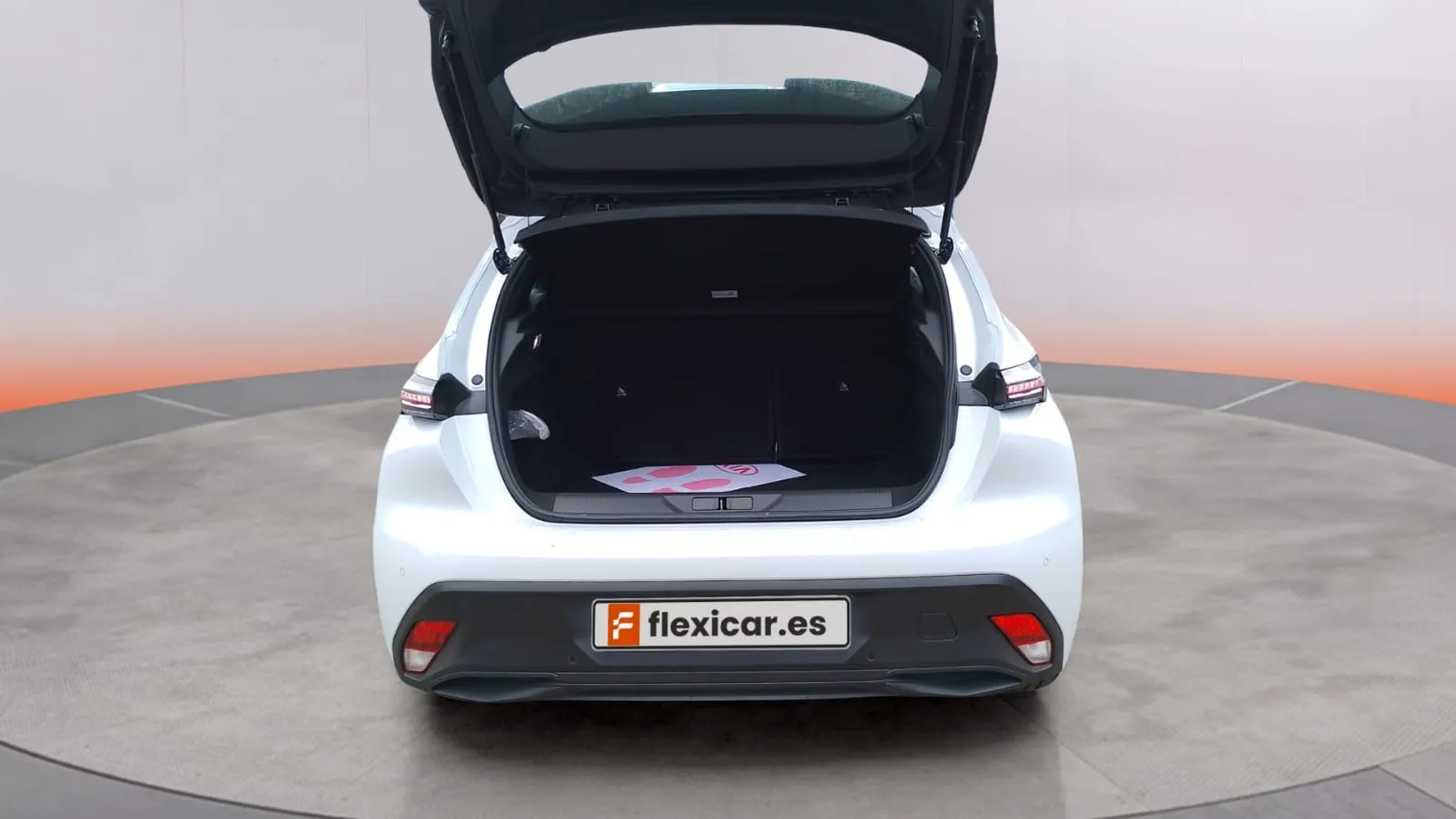 Peugeot 308 Style Hybrid MHEV 136 e-DCS6 - foto 4