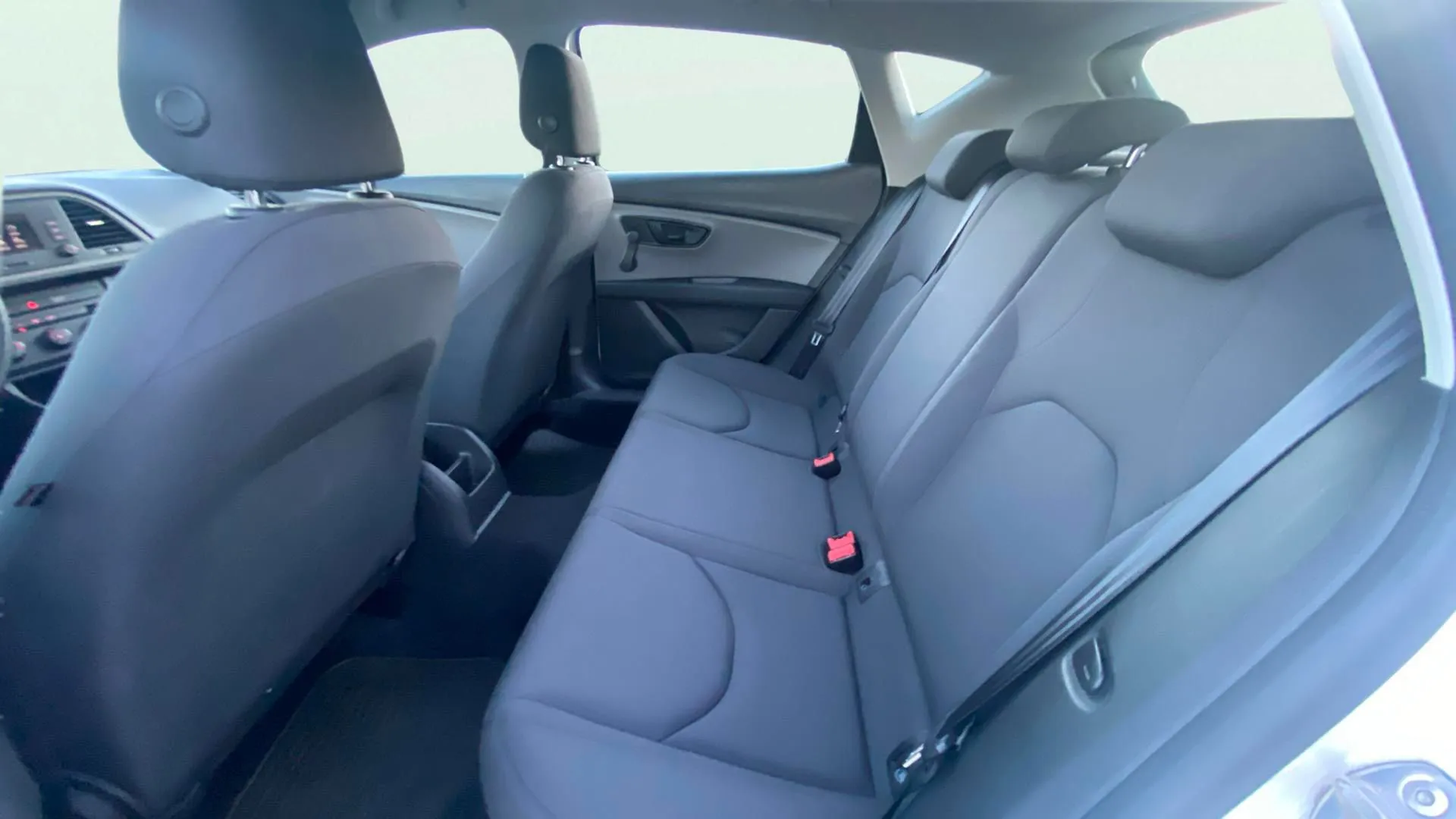SEAT León 1.6 TDI Style - foto 14