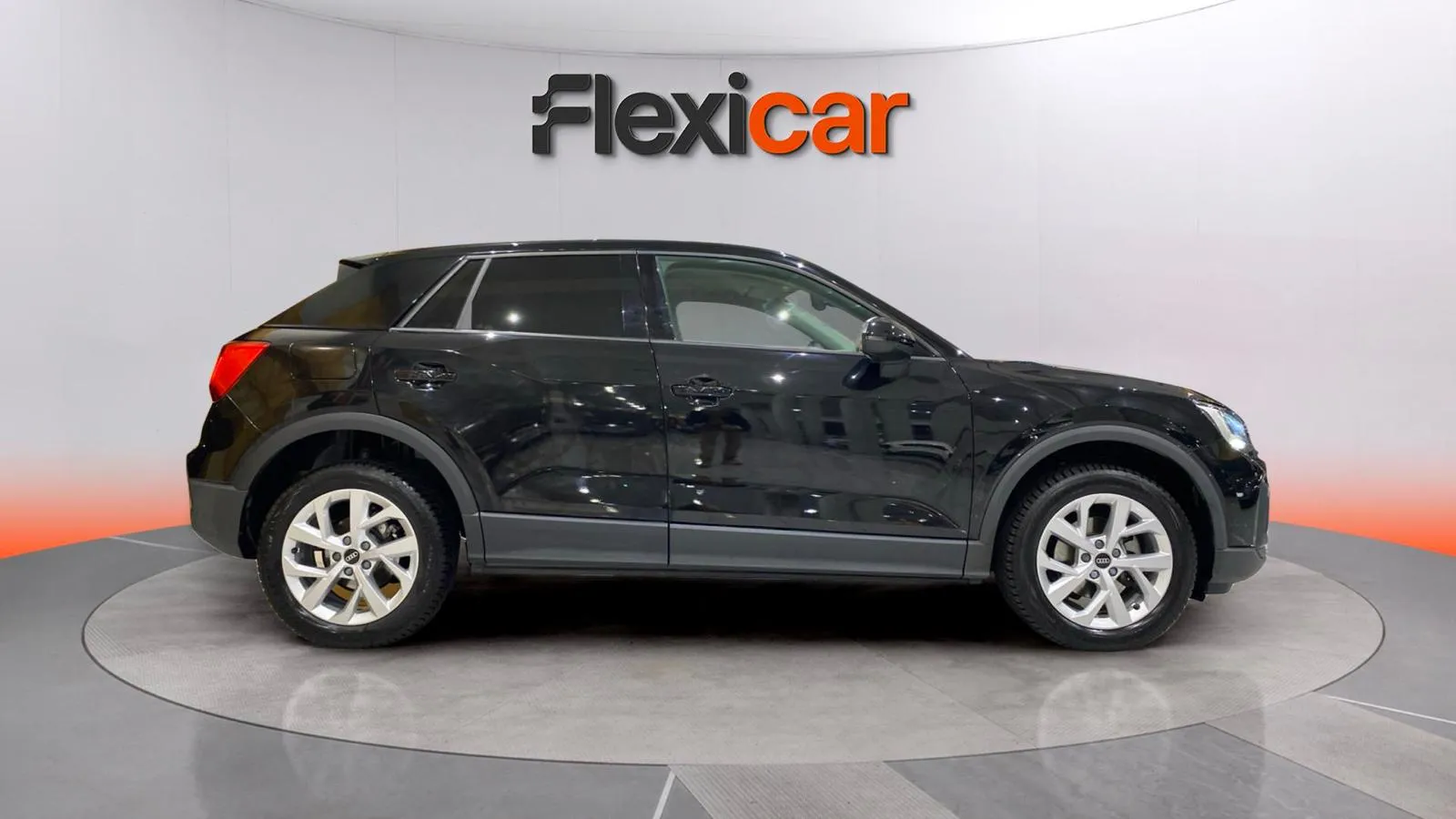 Audi Q2 Advanced 30 TFSI - foto 3