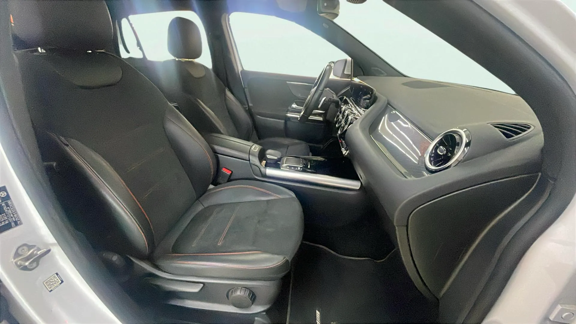 Mercedes-Benz GLA 200 D - foto 10