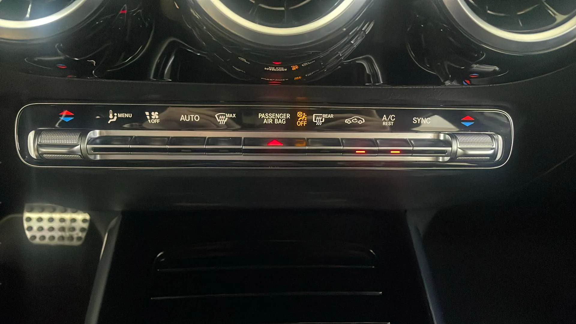 Mercedes-Benz GLA 200 D - foto 20