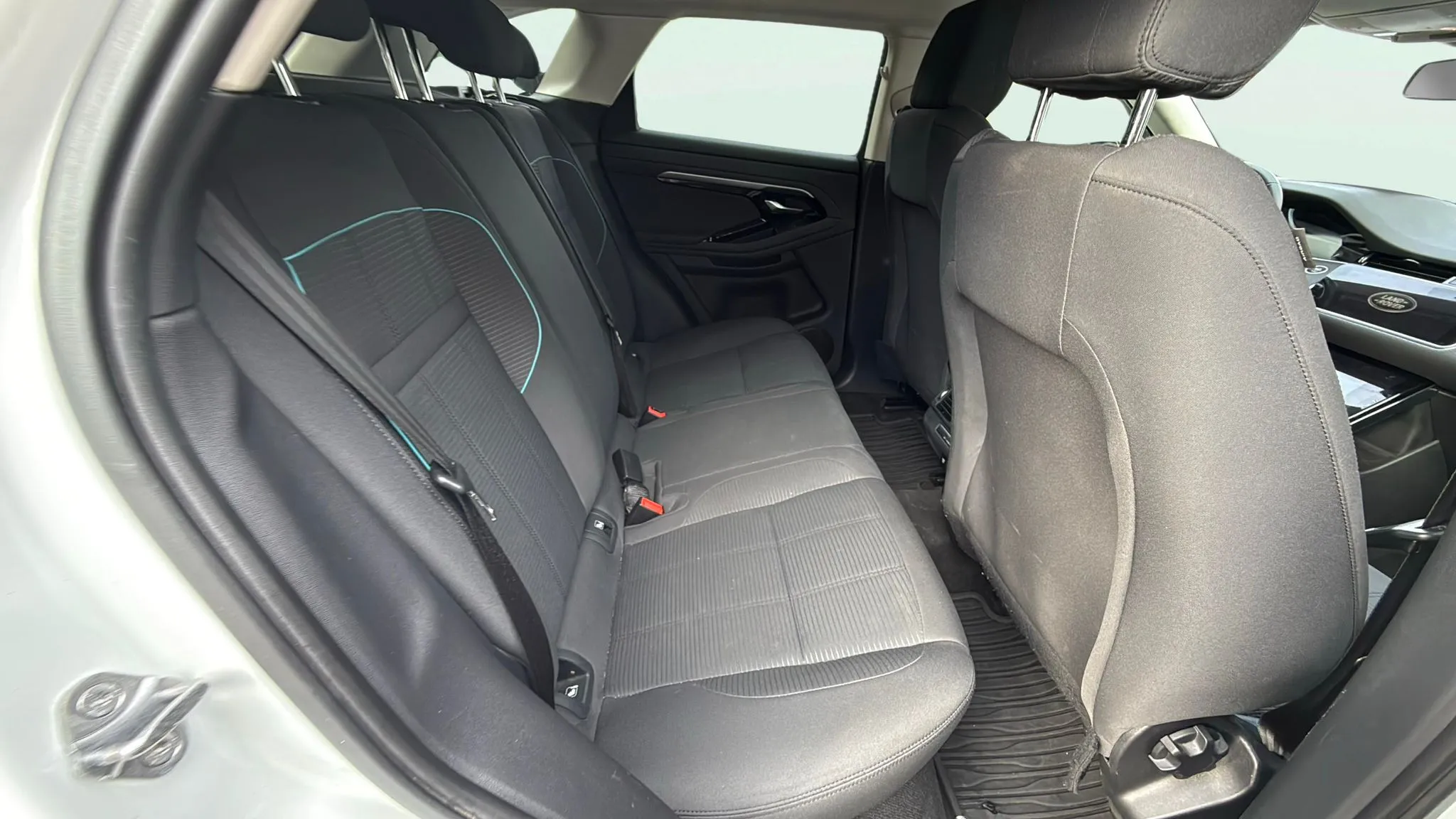 Land Rover Range Rover Evoque 2.0 D150 4WD - foto 16