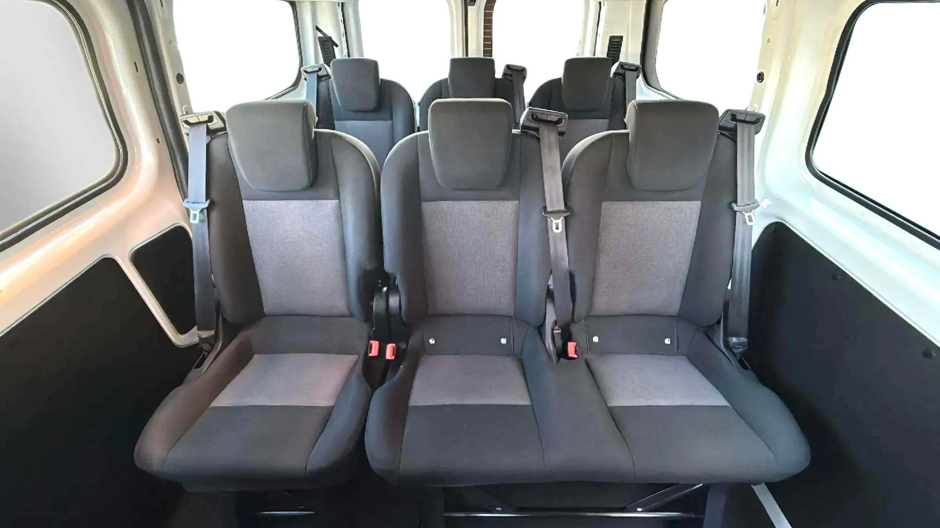 Ford Transit Custom Carrocería: SUV/Monovolumen Tipo de caja de cambio: - foto 23