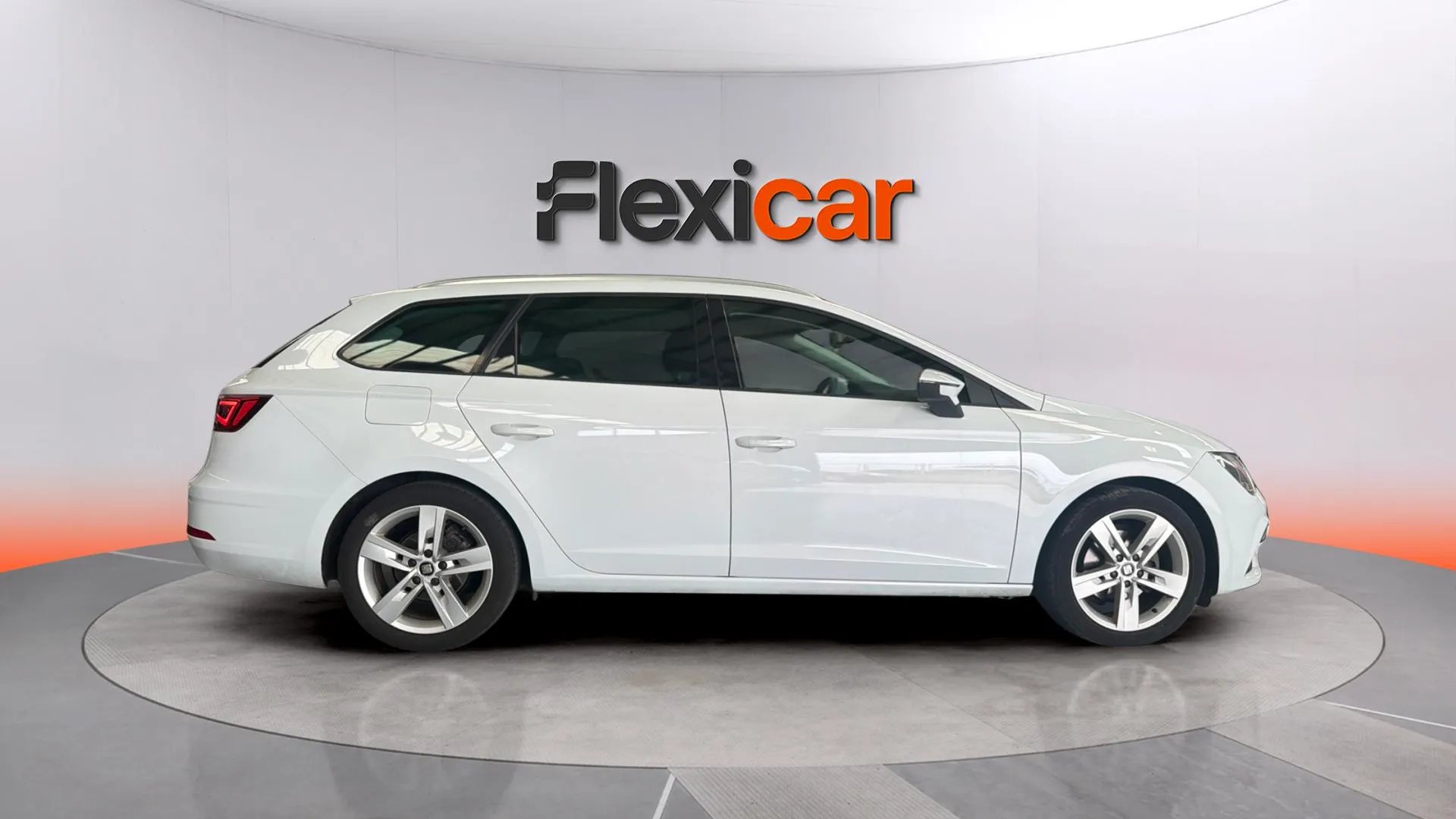 SEAT León 1.4 TSI ACT DSG-7 FR - foto 7
