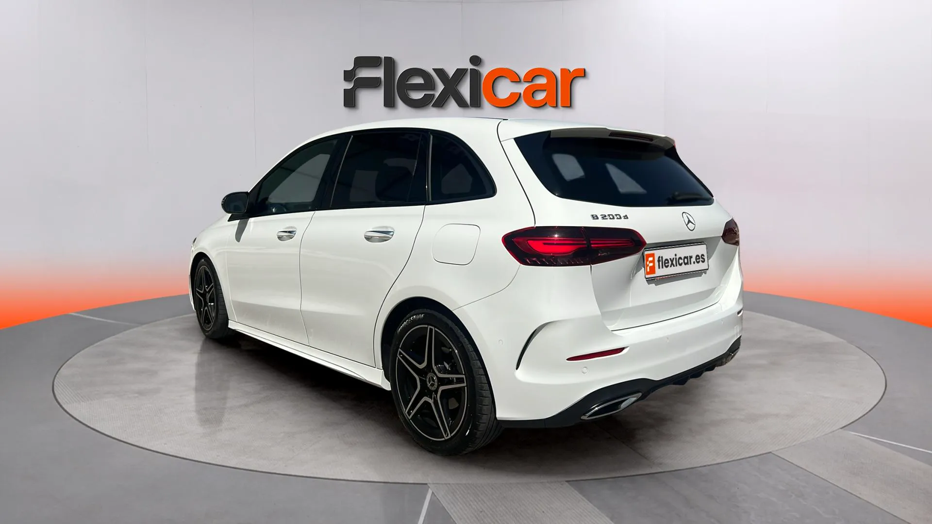 Mercedes-Benz Clase B B 200 d - foto 7