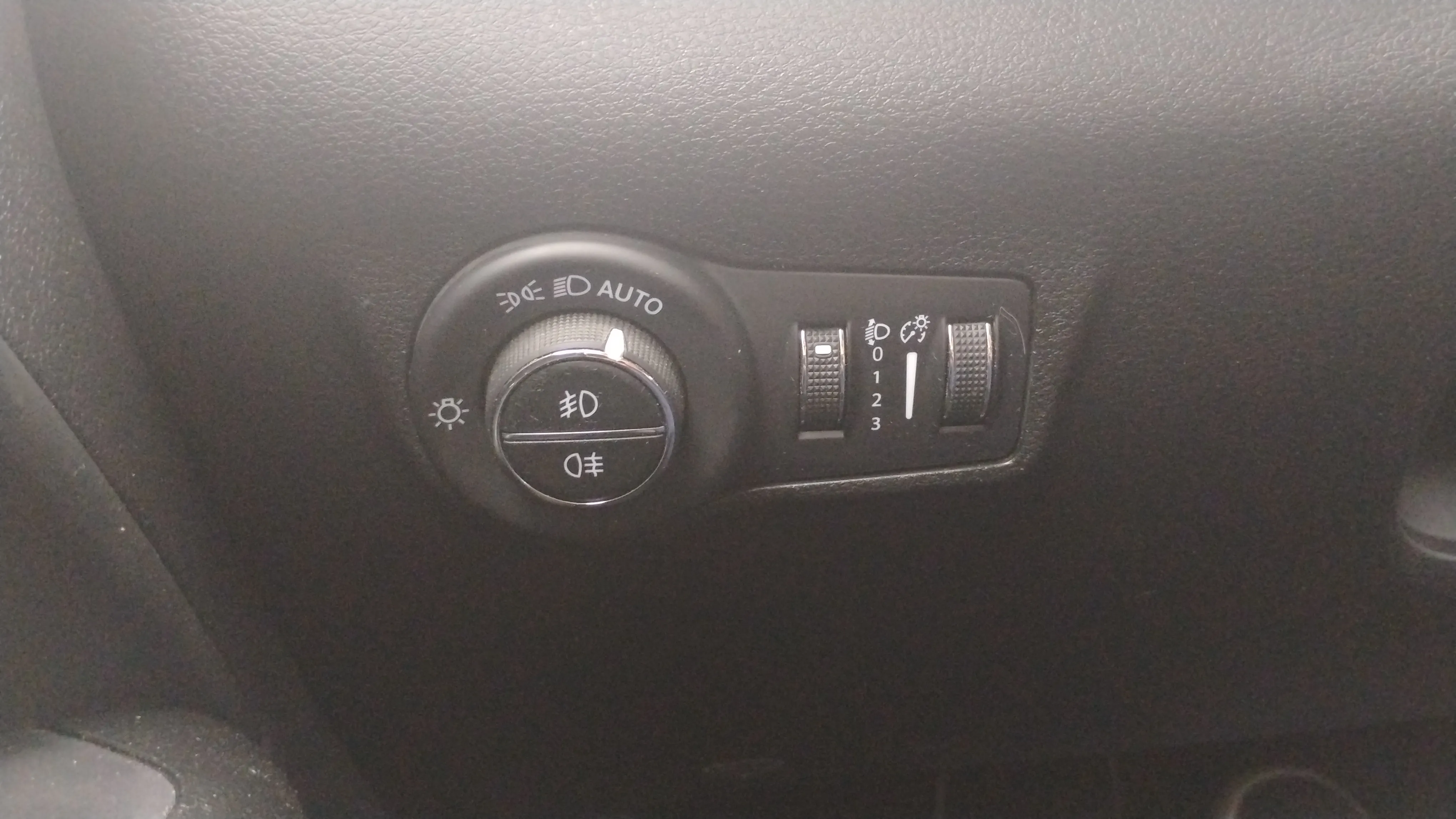 Jeep Compass 1.6 Mjet Limited FWD - foto 14