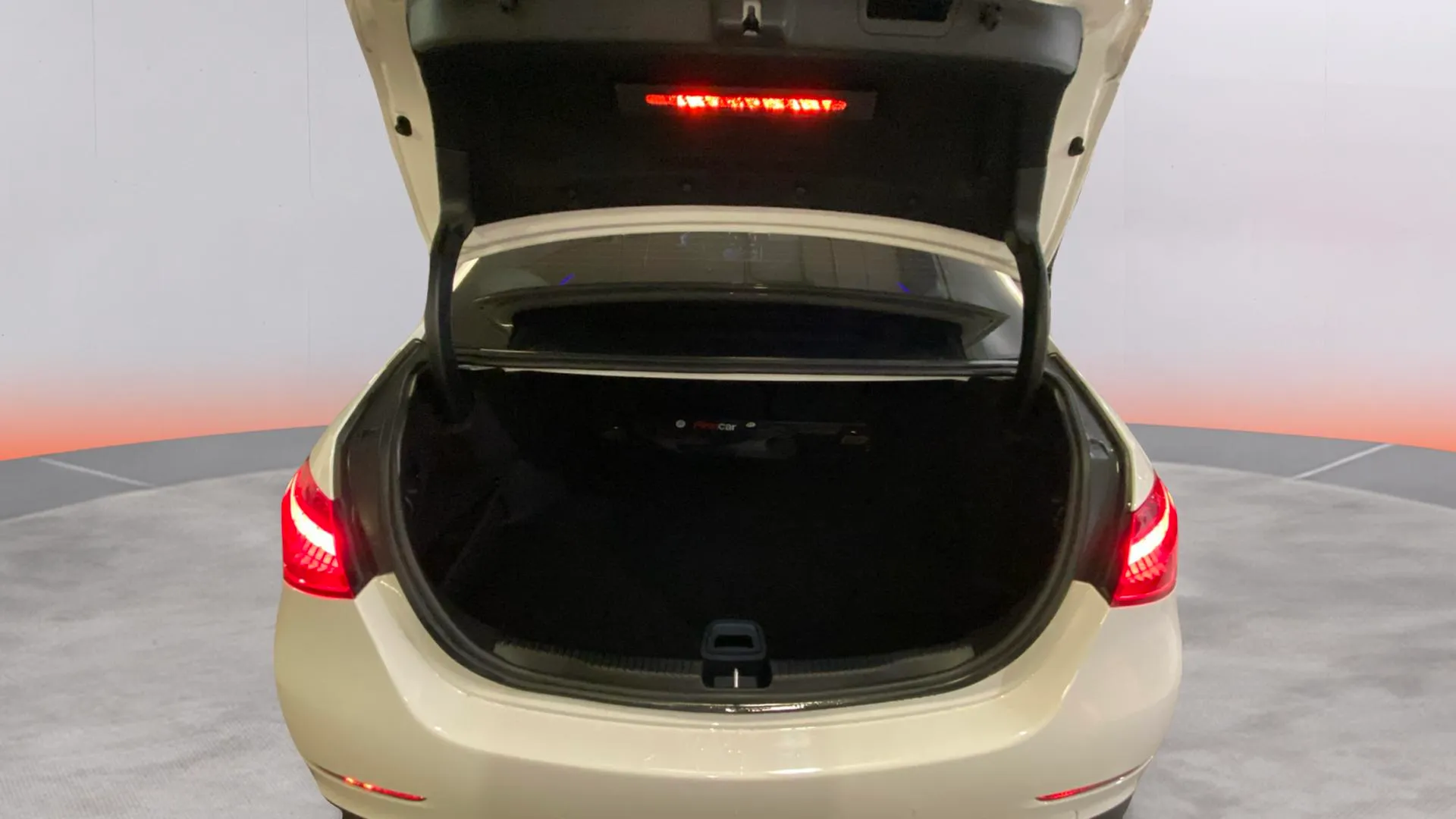 Mercedes-Benz Clase C C 200 d - foto 9