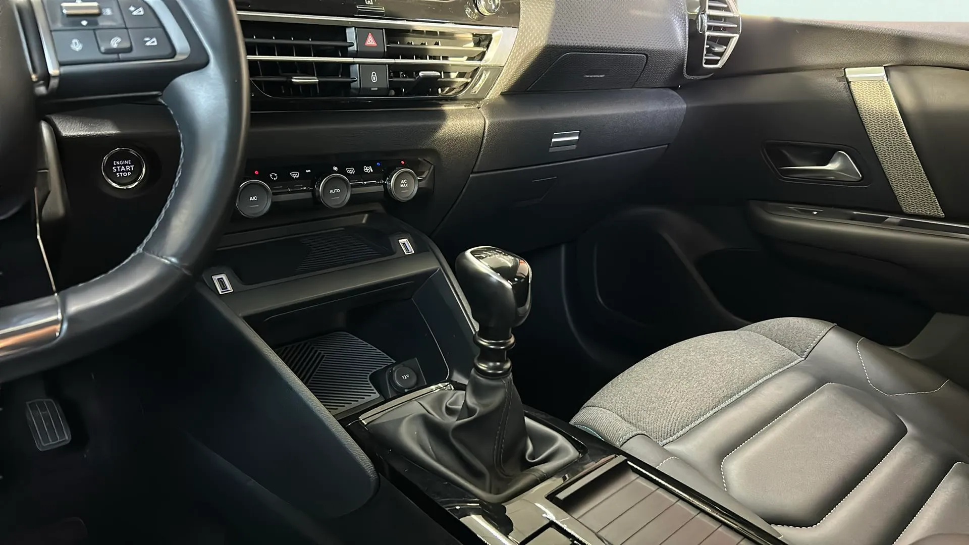 Citroën C4 PureTech 130 Shine - foto 17
