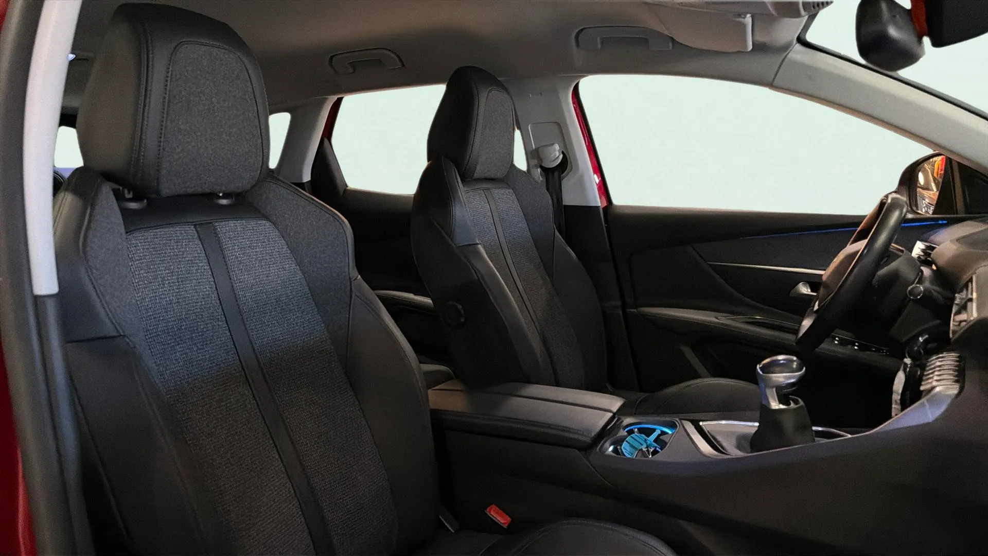 Peugeot 3008 1.2 PureTech Allure - foto 8