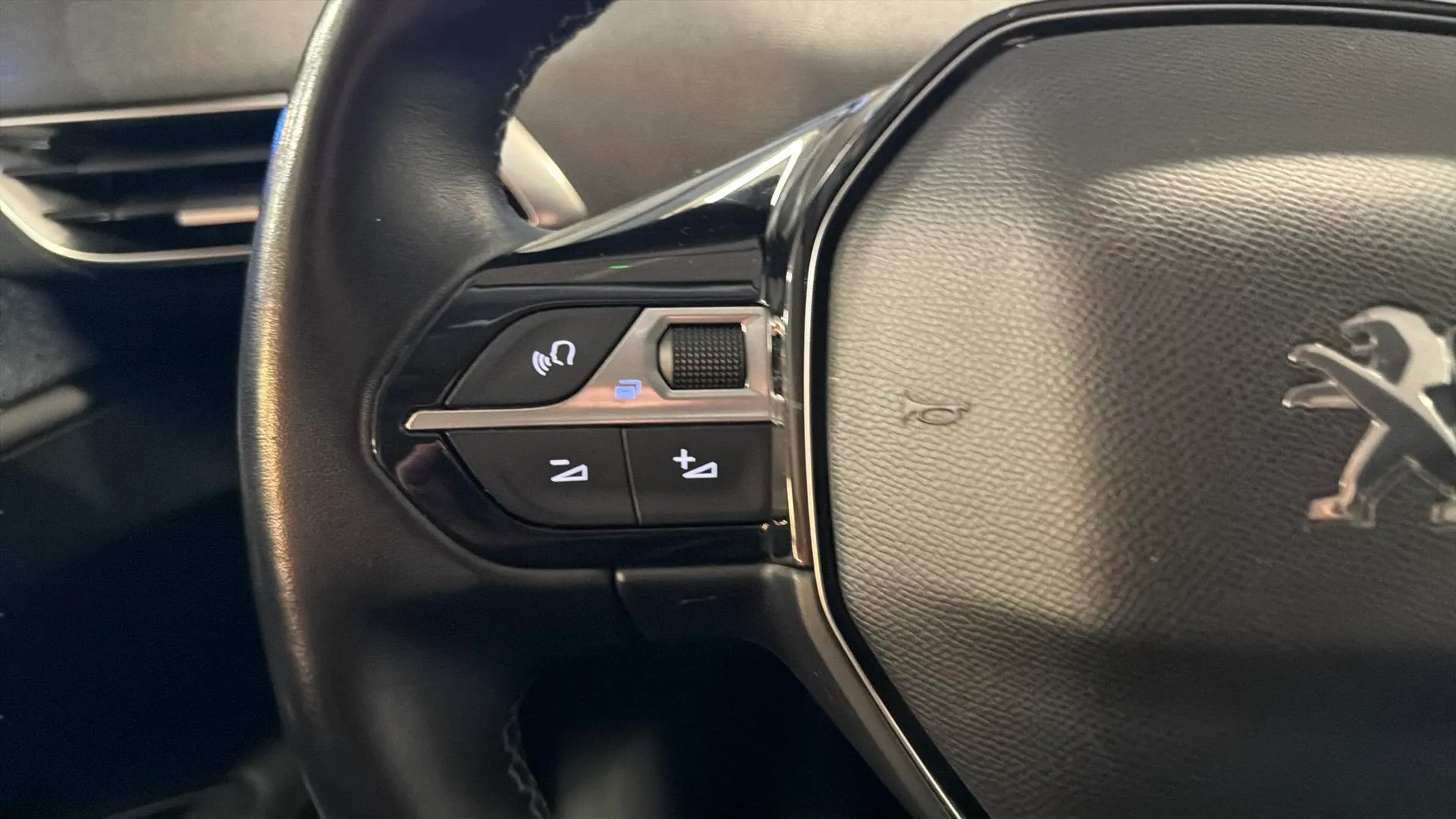 Peugeot 3008 1.2 PureTech Allure - foto 11