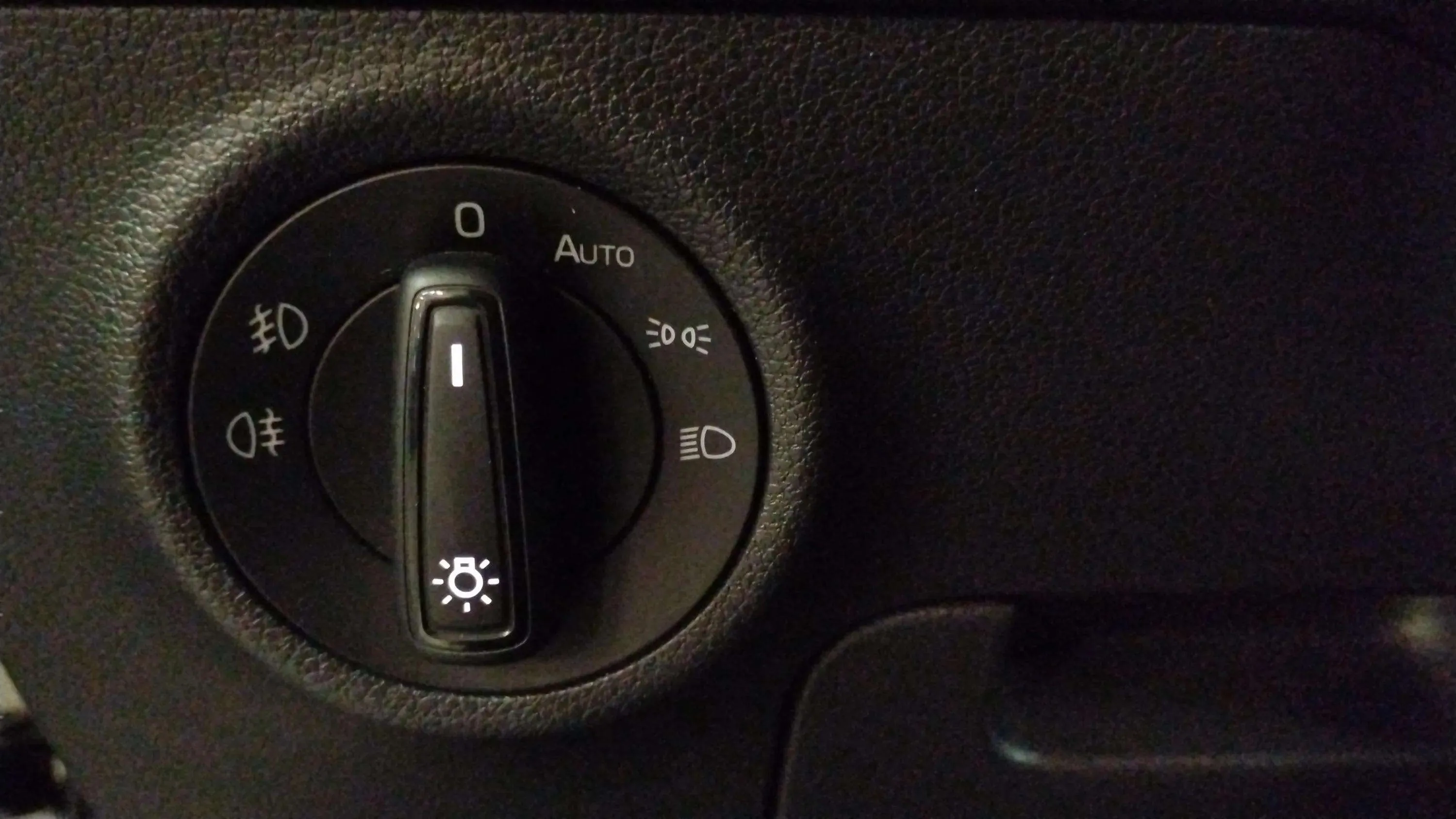 Škoda Karoq 1.0 TSI Ambition - foto 21