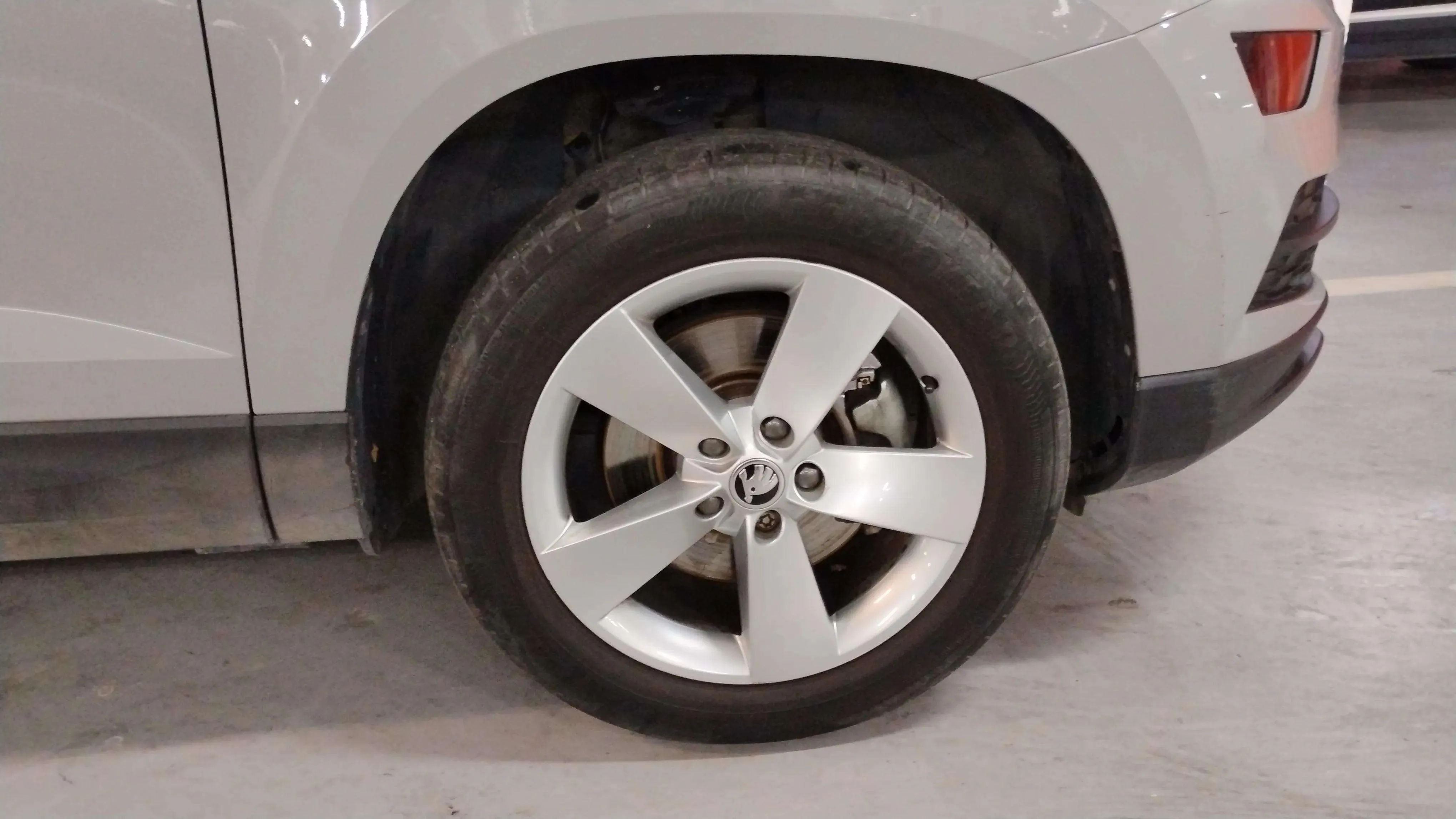 Škoda Karoq 1.0 TSI Ambition - foto 16