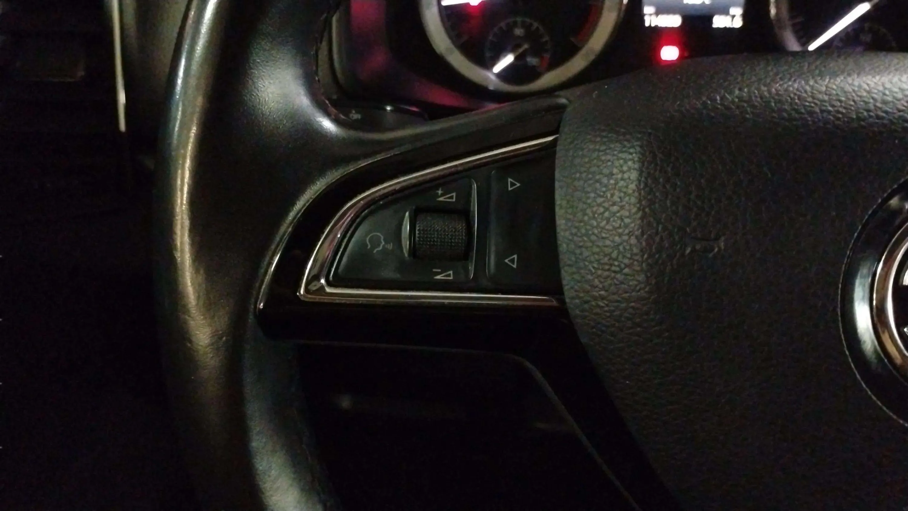 Škoda Karoq 1.0 TSI Ambition - foto 19