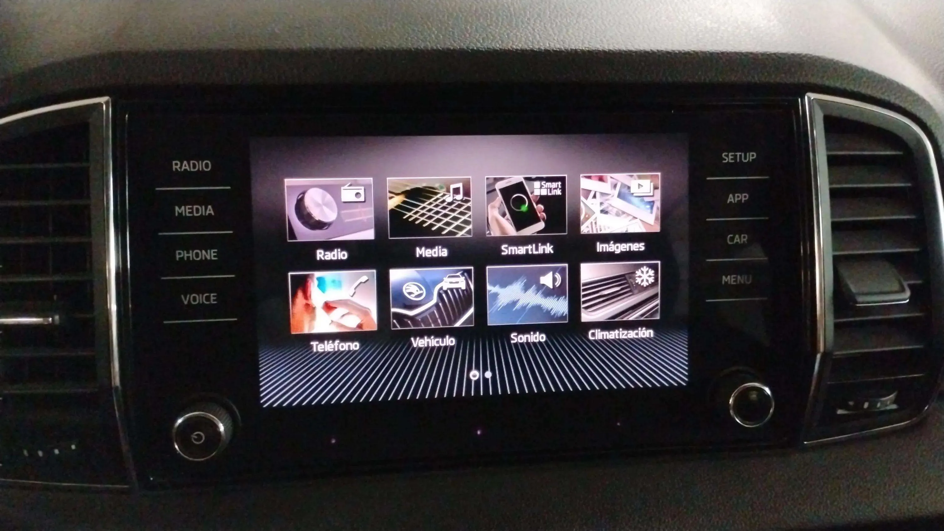 Škoda Karoq 1.0 TSI Ambition - foto 26