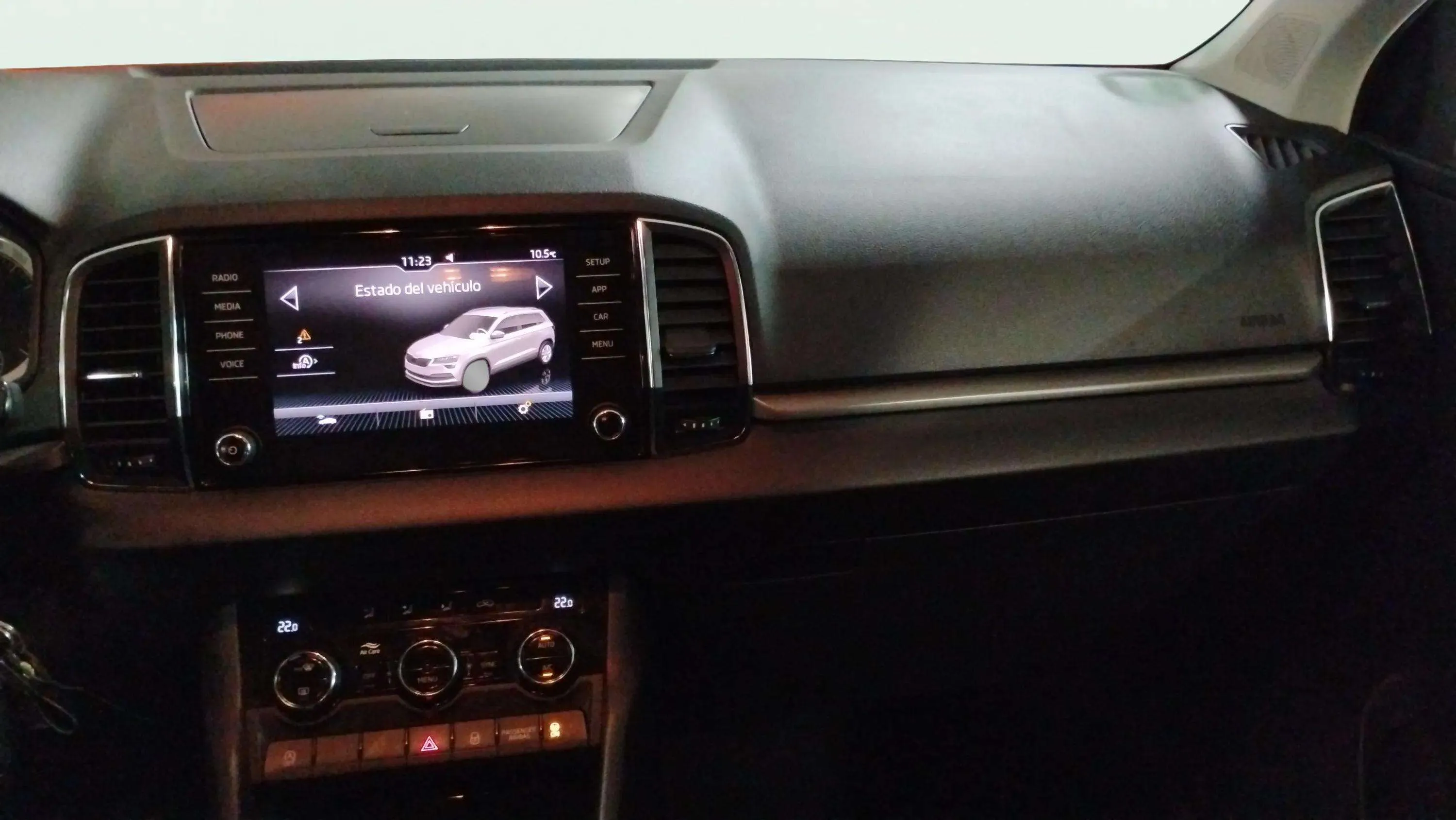 Škoda Karoq 1.0 TSI Ambition - foto 11