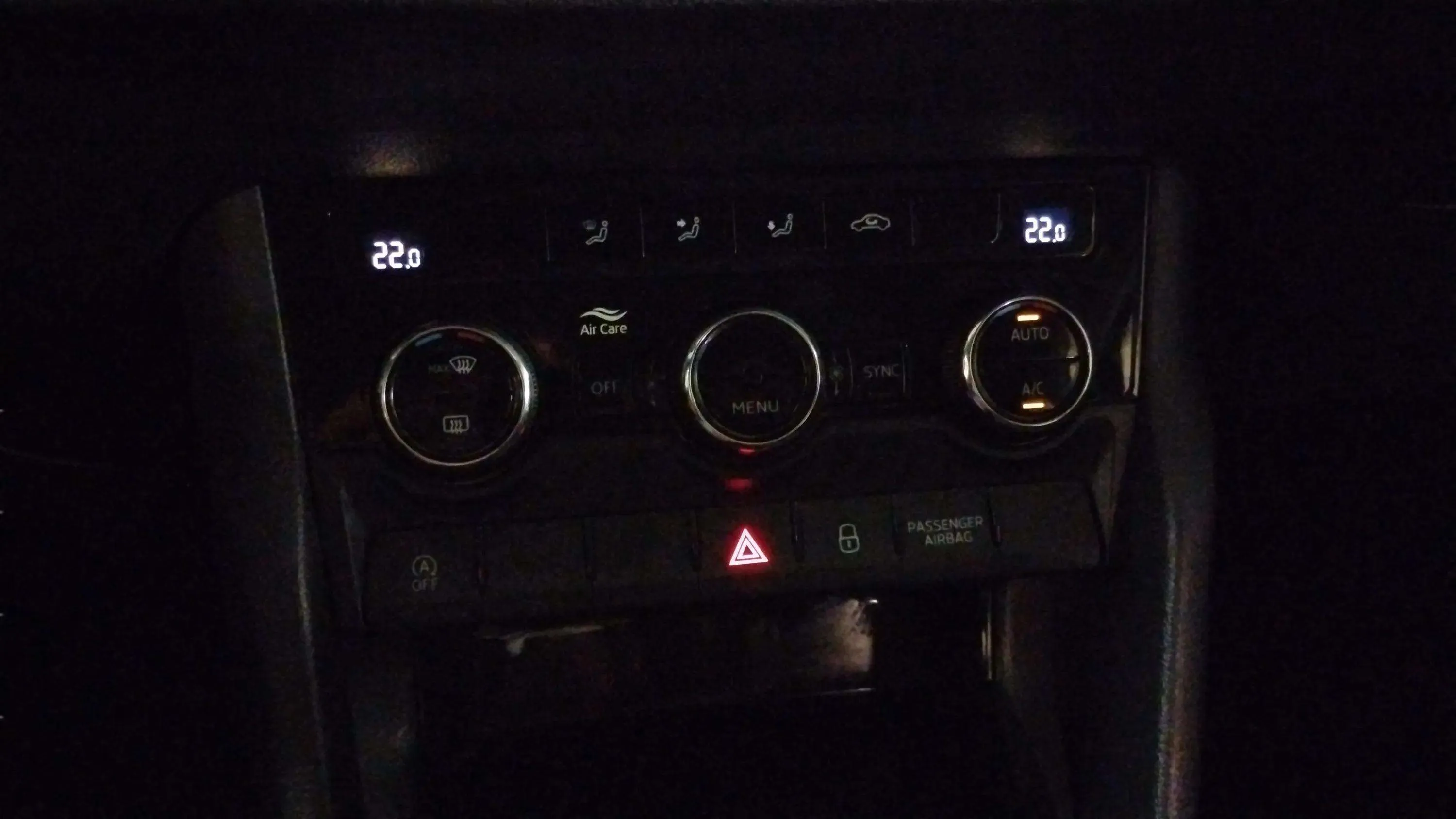 Škoda Karoq 1.0 TSI Ambition - foto 22