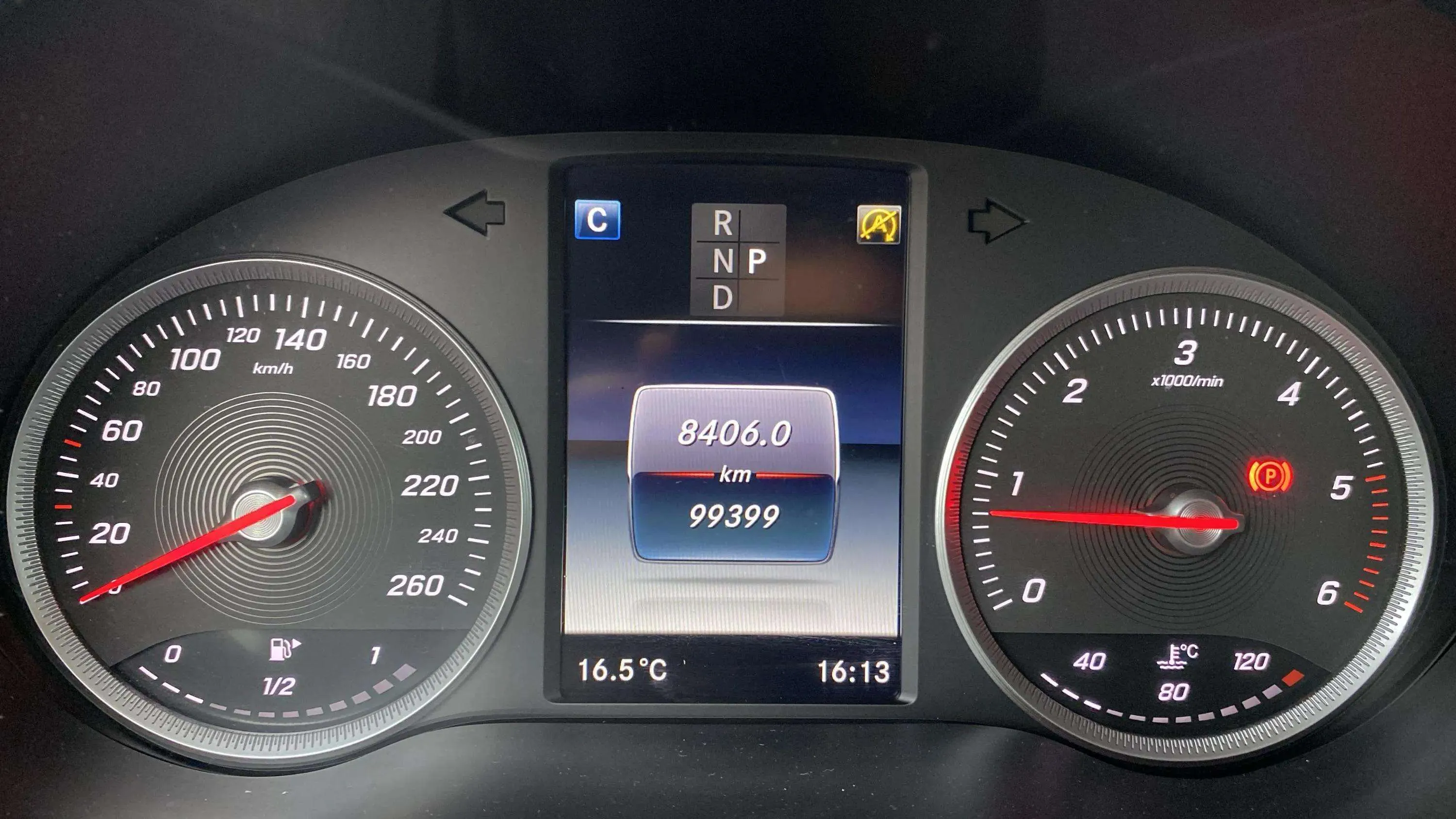 Mercedes-Benz GLC 250 d 4MATIC - foto 16