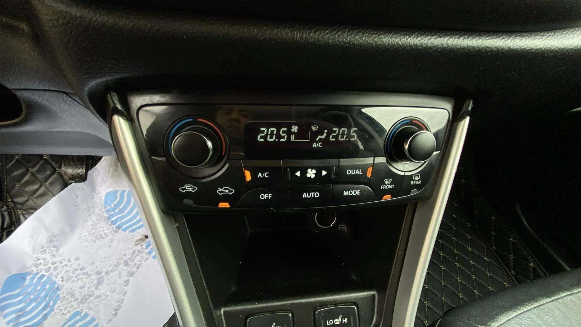 Suzuki S-Cross 1.6 Ddis GLE 4WD - foto 17