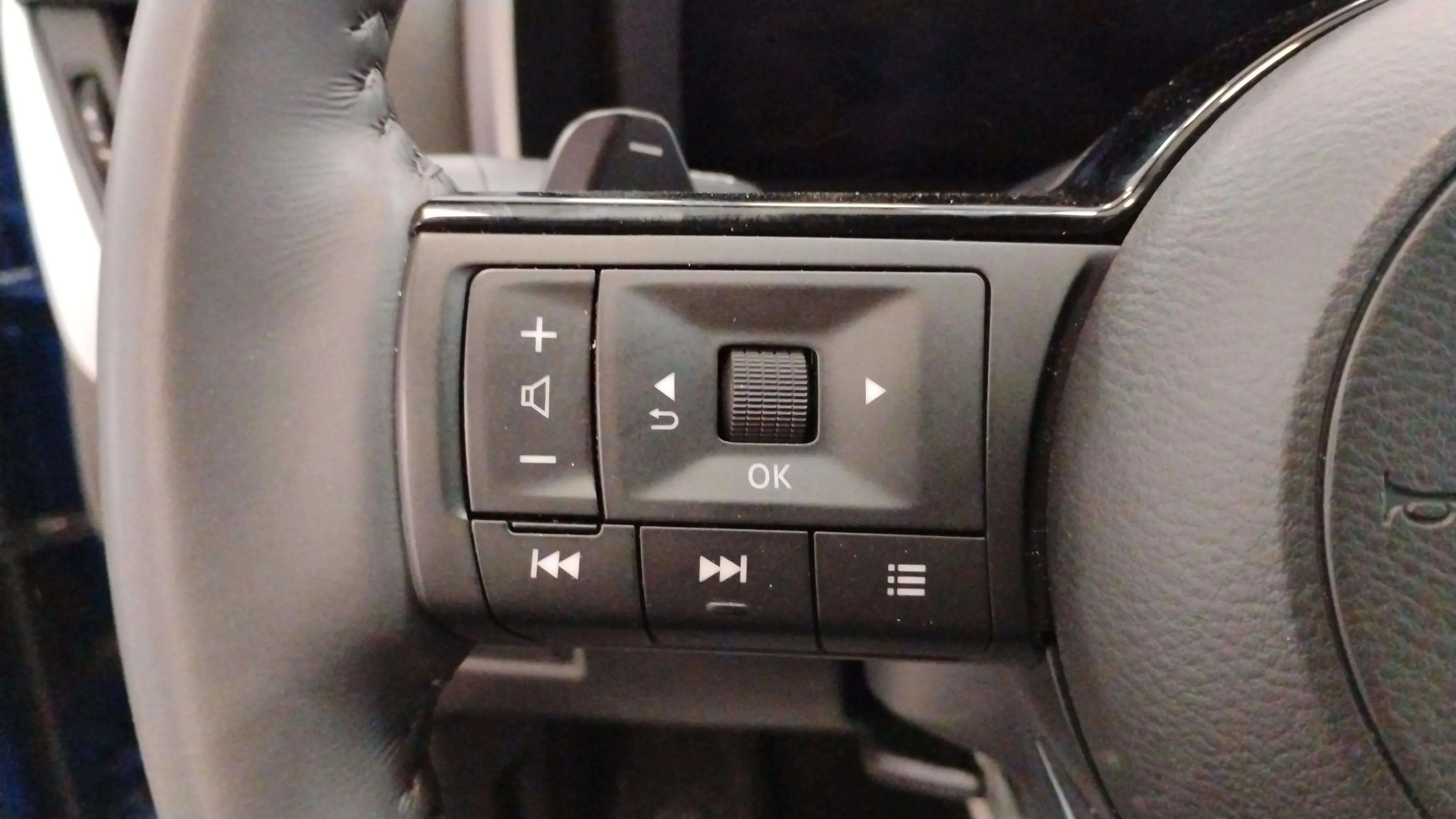 Nissan Qashqai DIG-T mHEV CVT N-Design - foto 12