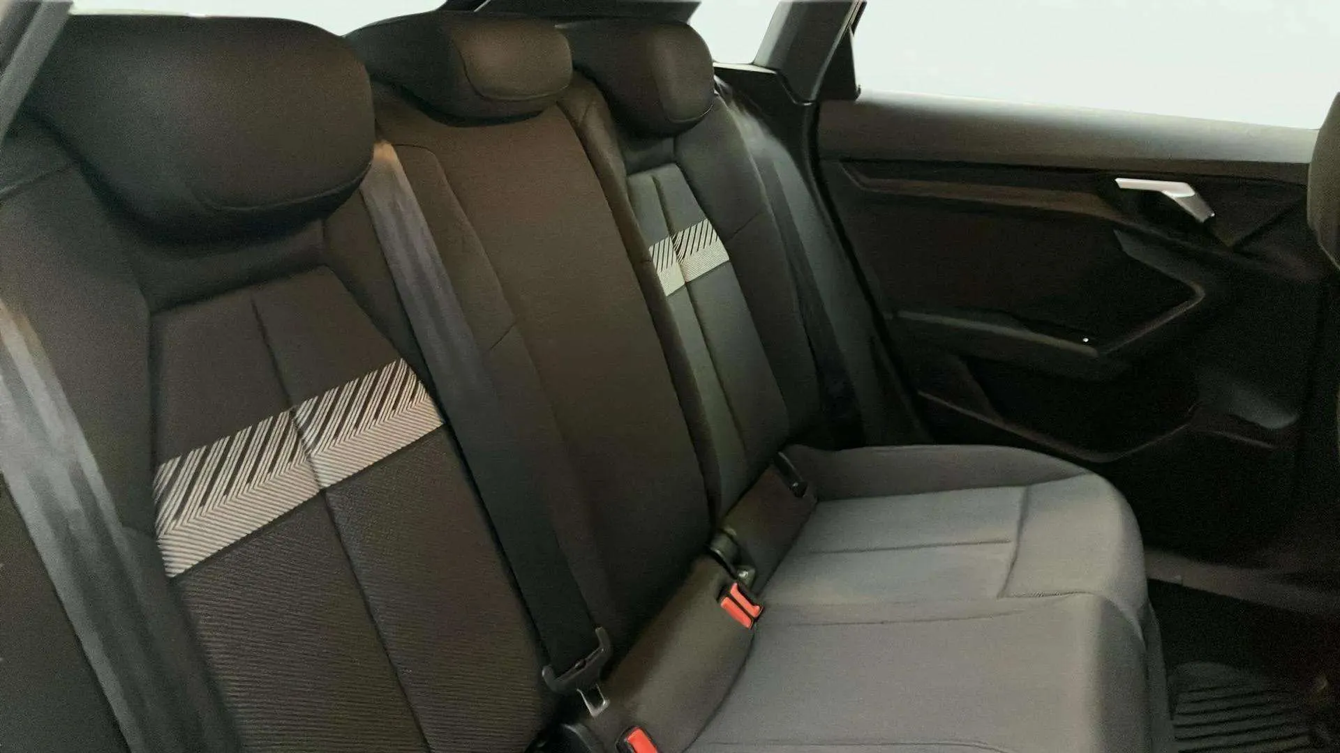 Audi A3 Sportback 35 TFSI - foto 13