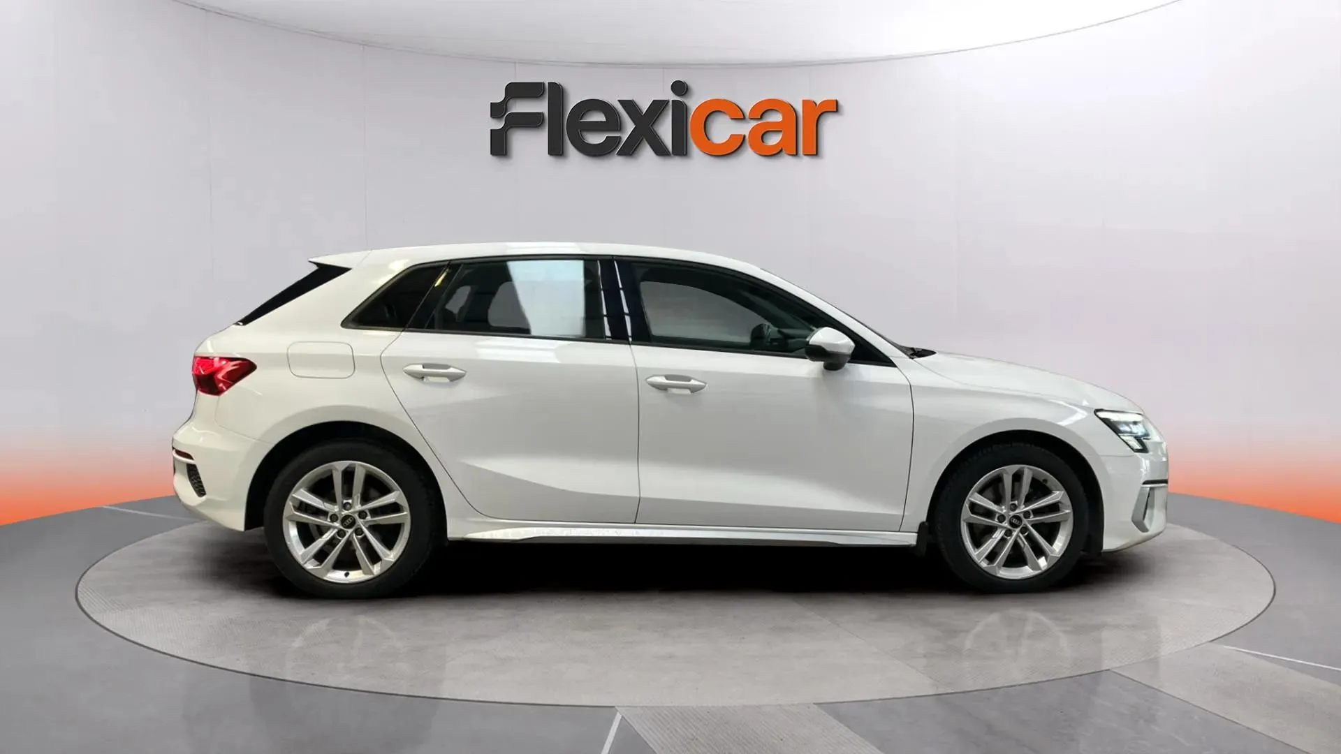 Audi A3 Sportback 35 TFSI - foto 3