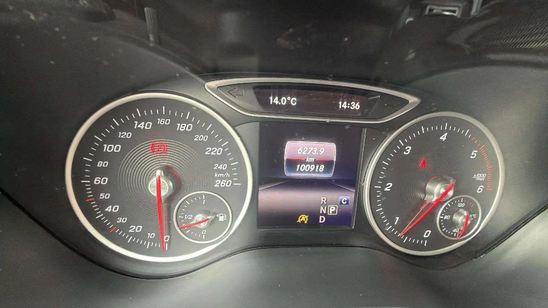 Mercedes-Benz Clase B B 200 d - foto 10