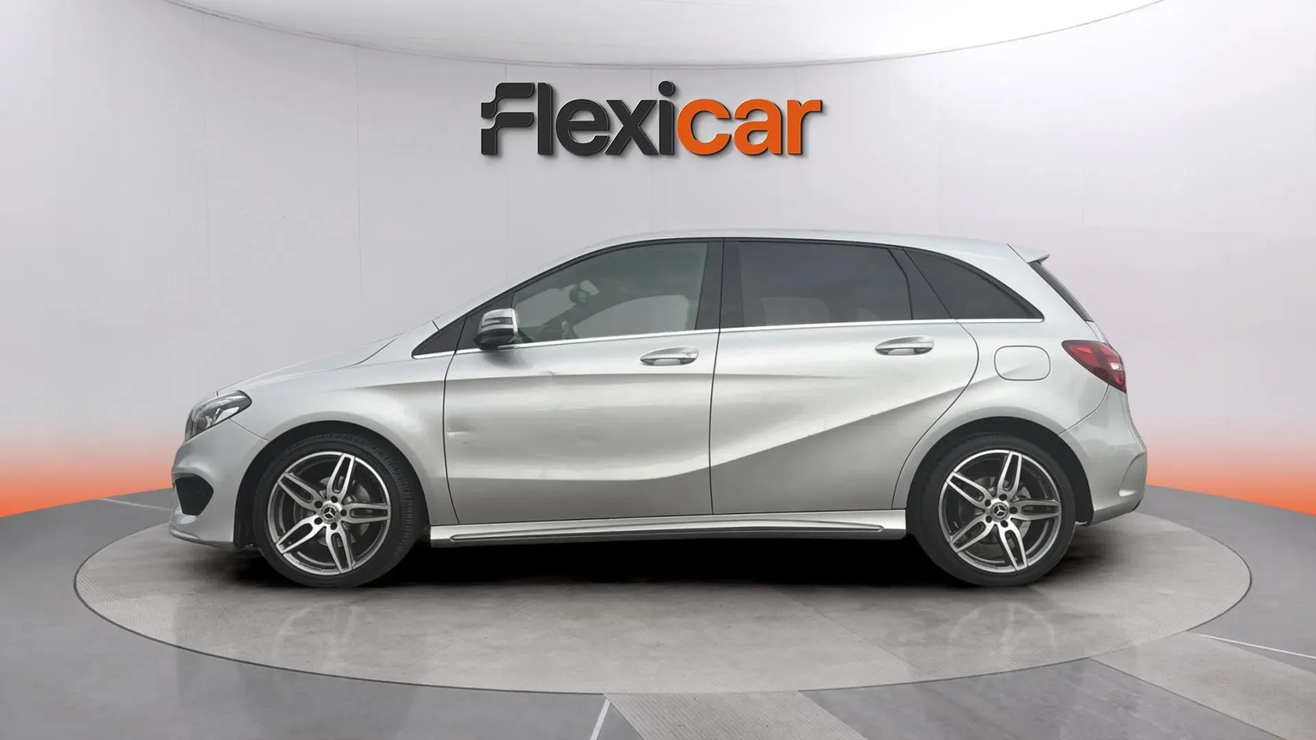 Mercedes-Benz Clase B B 200 d - foto 4
