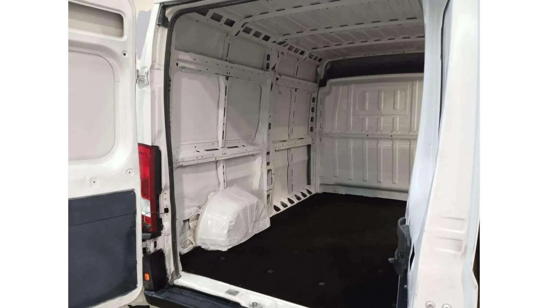 Fiat Ducato 2287 cm³ - foto 11