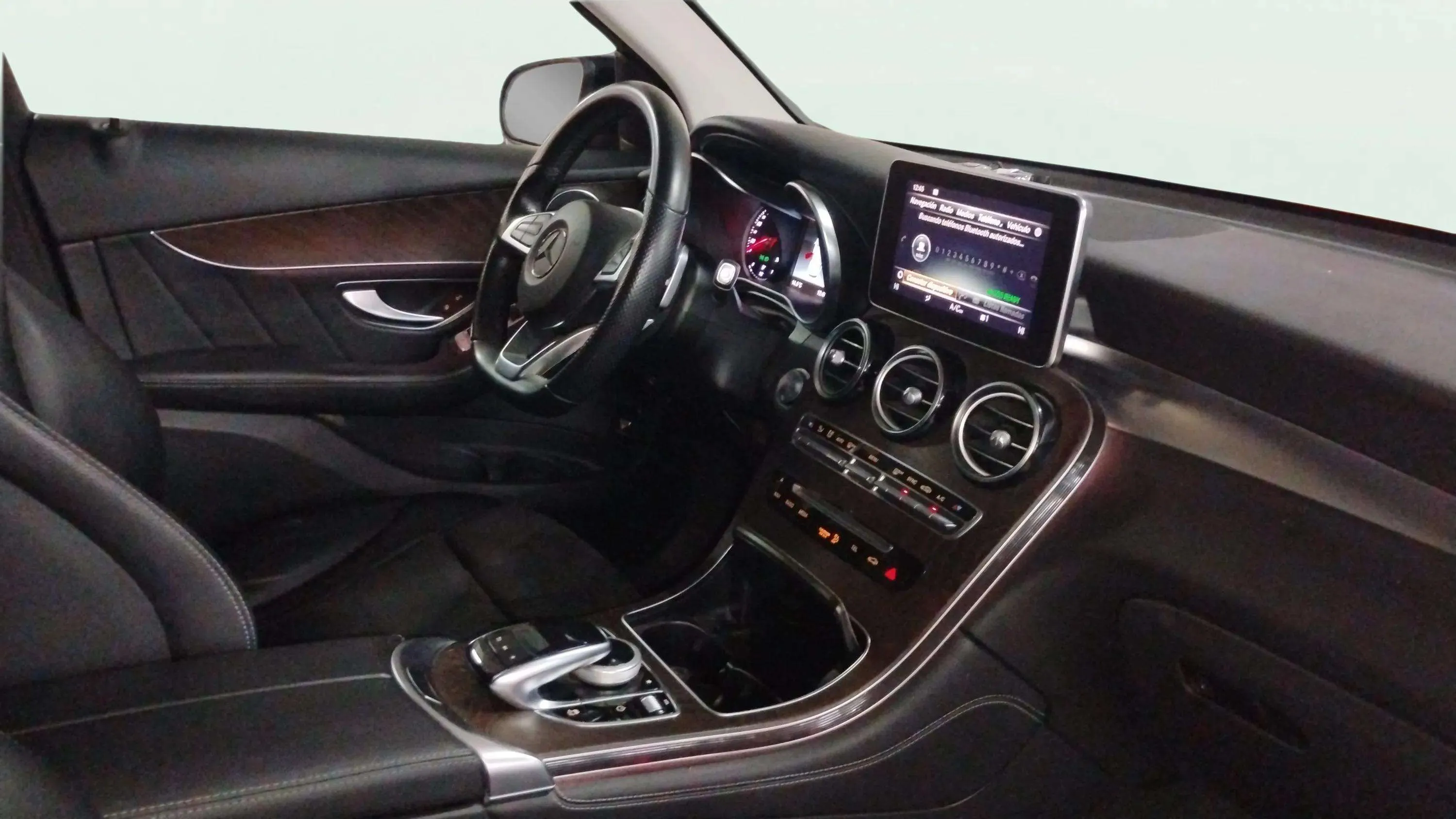 Mercedes-Benz GLC 250 d 4MATIC - foto 9