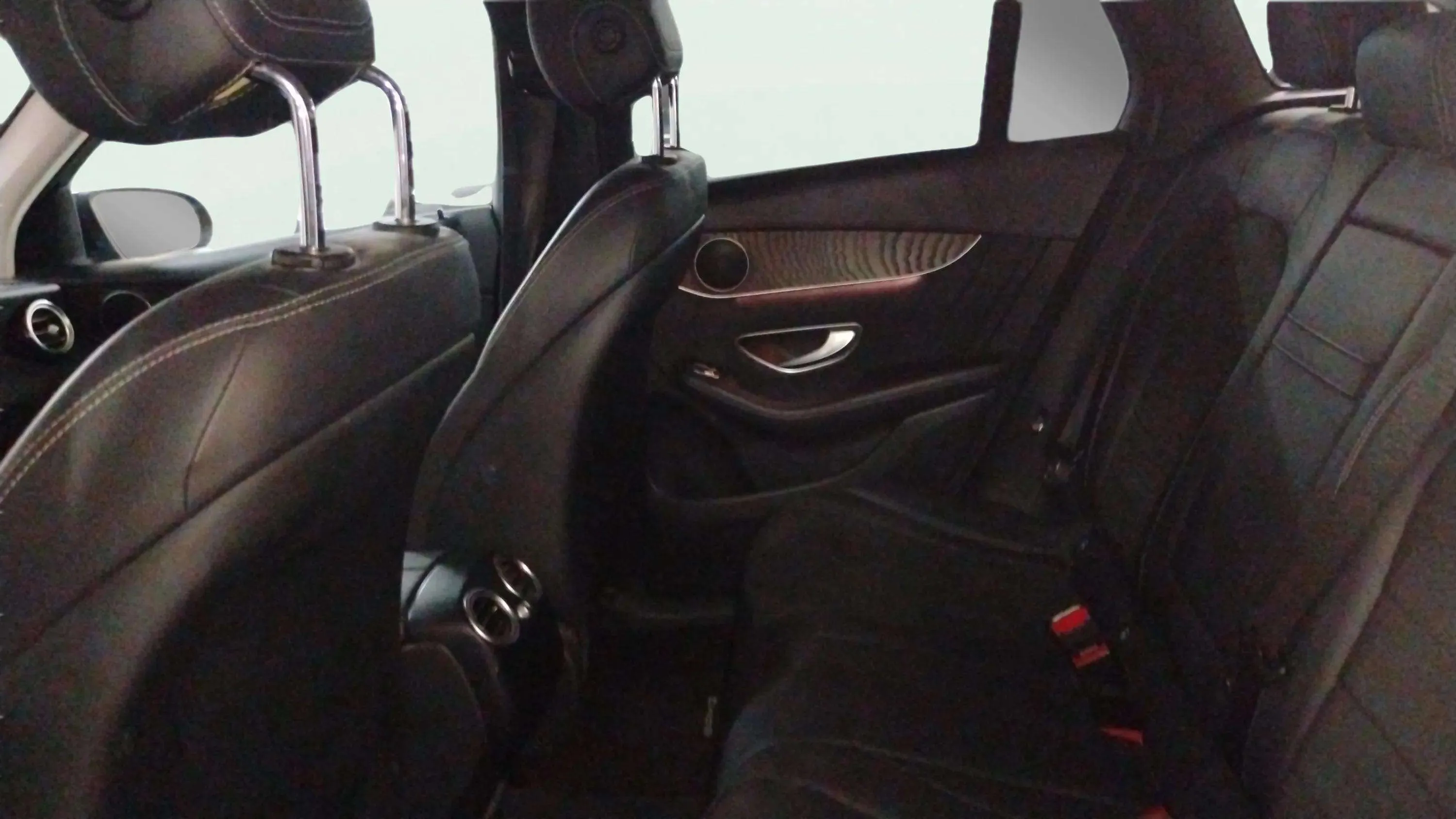 Mercedes-Benz GLC 250 d 4MATIC - foto 13