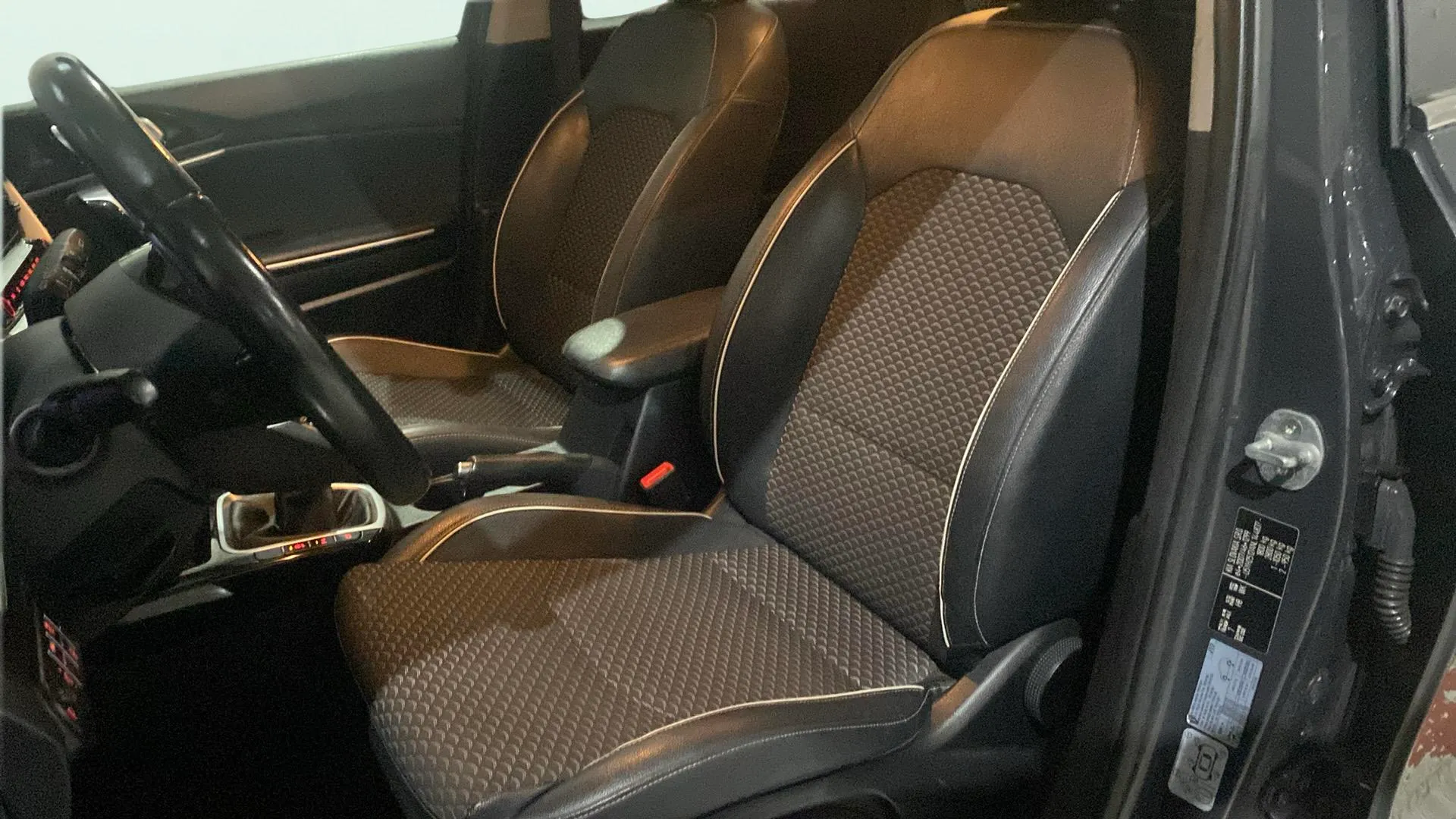 Kia Ceed 1.0 T-GDi Tech - foto 13