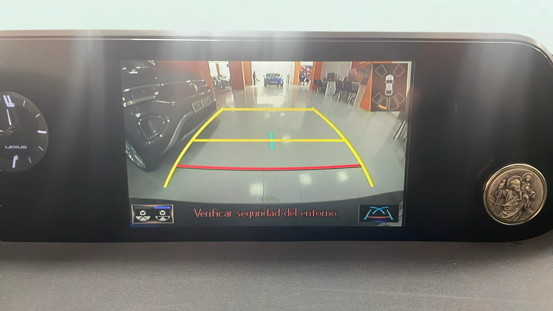 Lexus UX 2.0 250h Business - foto 23