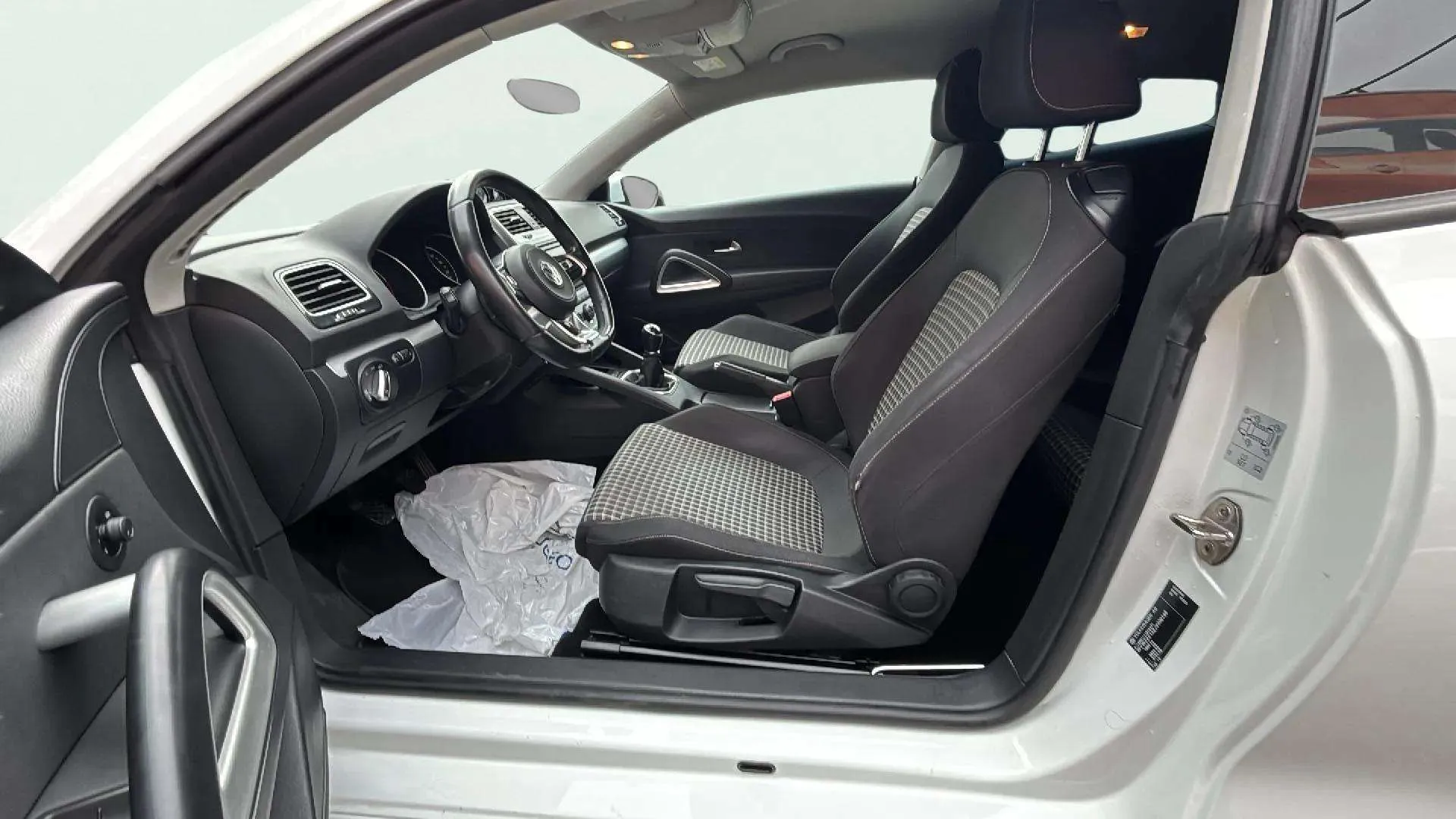 Volkswagen Scirocco R-Line 1.4 TSI BMT - foto 13