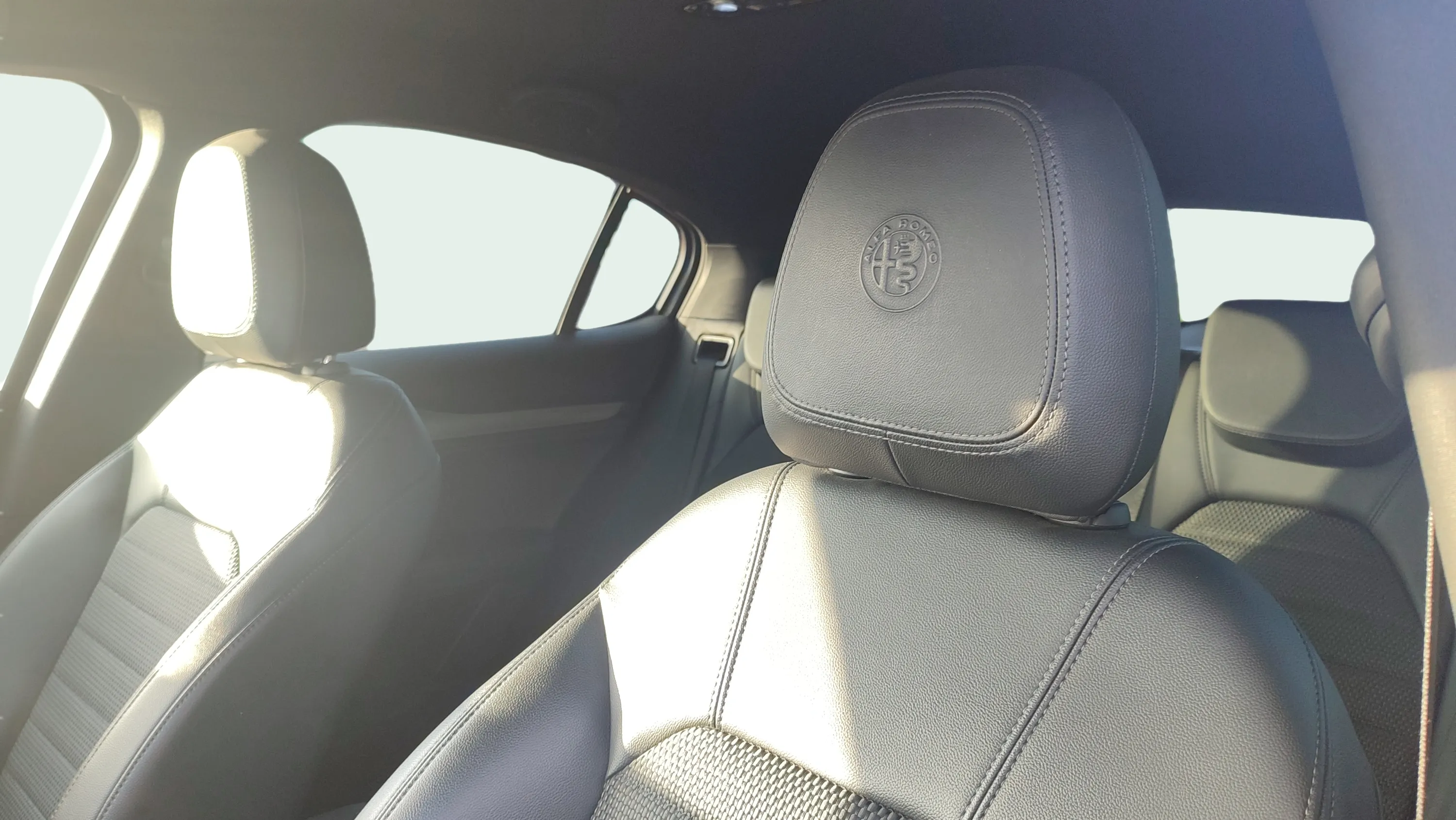 Alfa Romeo Stelvio 2.2 Diesel Sprint RWD - foto 21