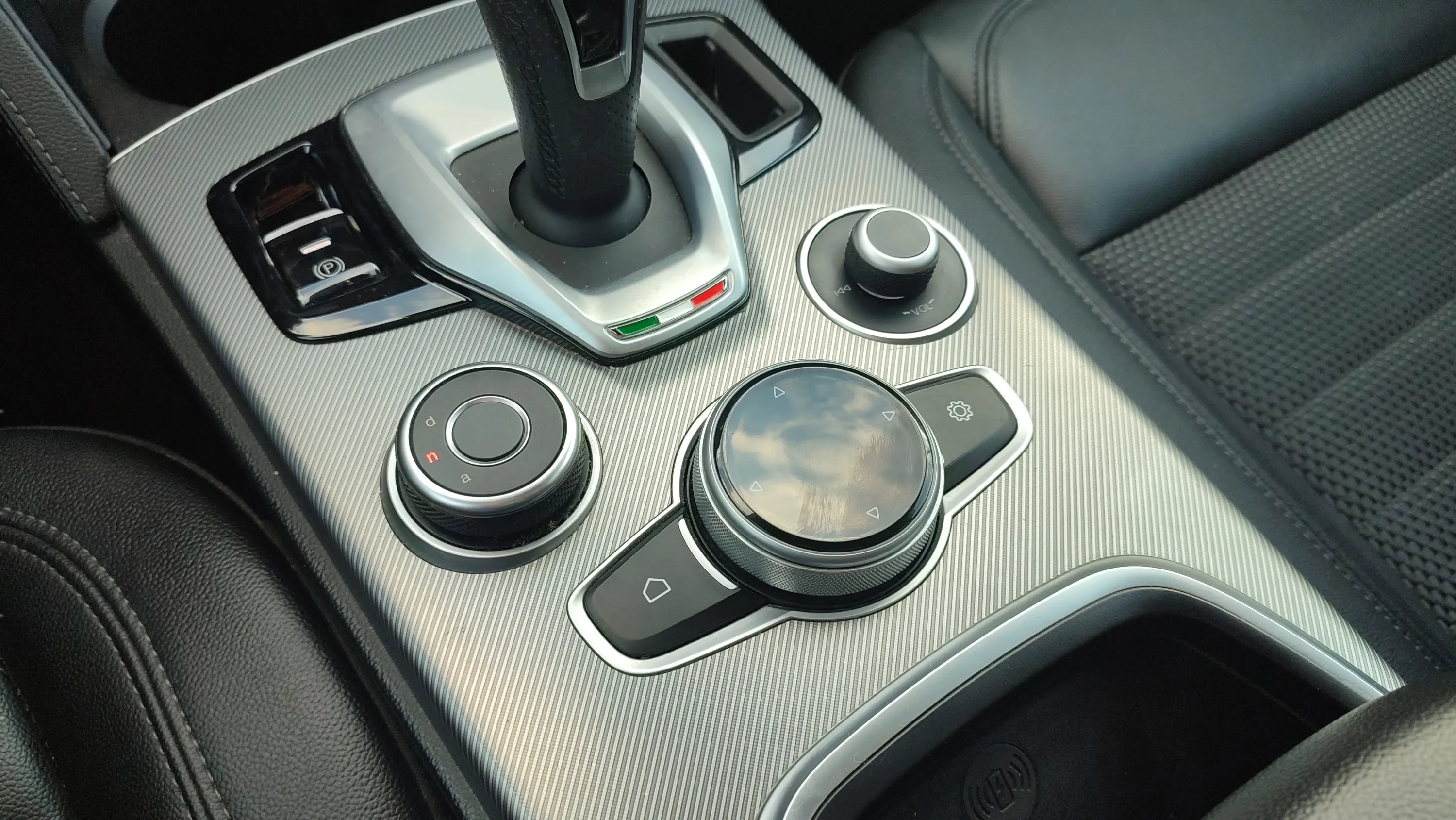 Alfa Romeo Stelvio 2.2 Diesel Sprint RWD - foto 19