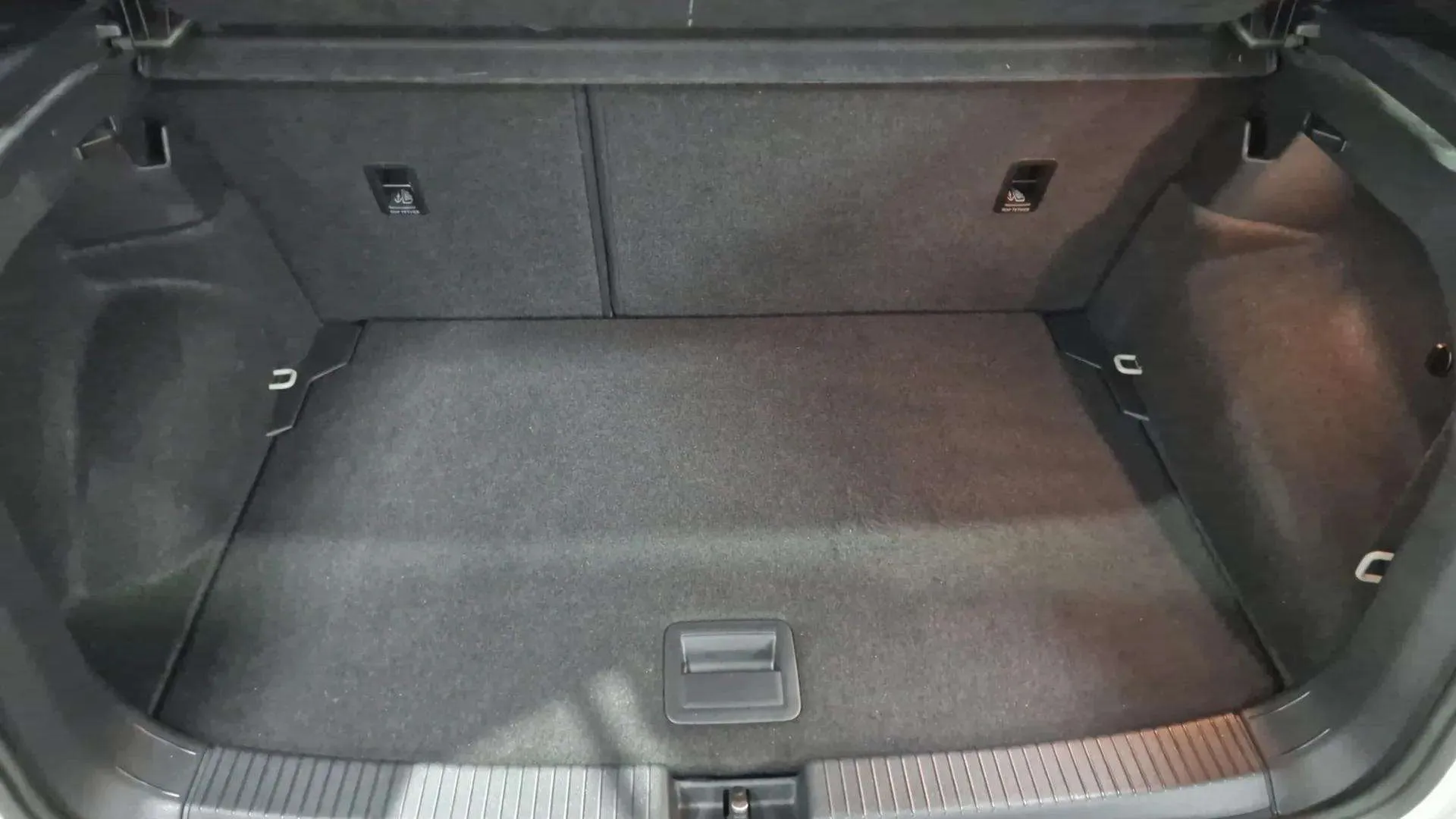 Volkswagen T-Cross R-Line 1.5 TSI DSG - foto 10
