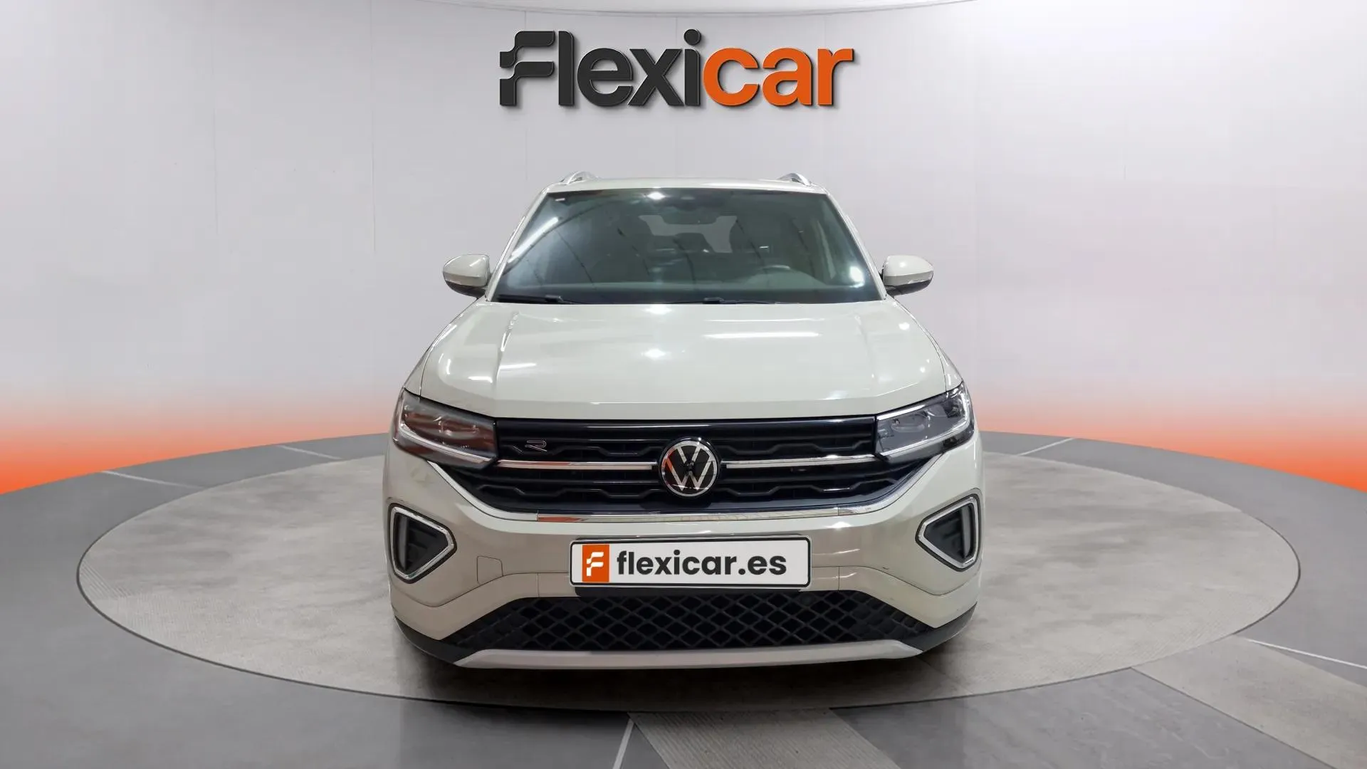 Volkswagen T-Cross R-Line 1.5 TSI DSG - foto 2