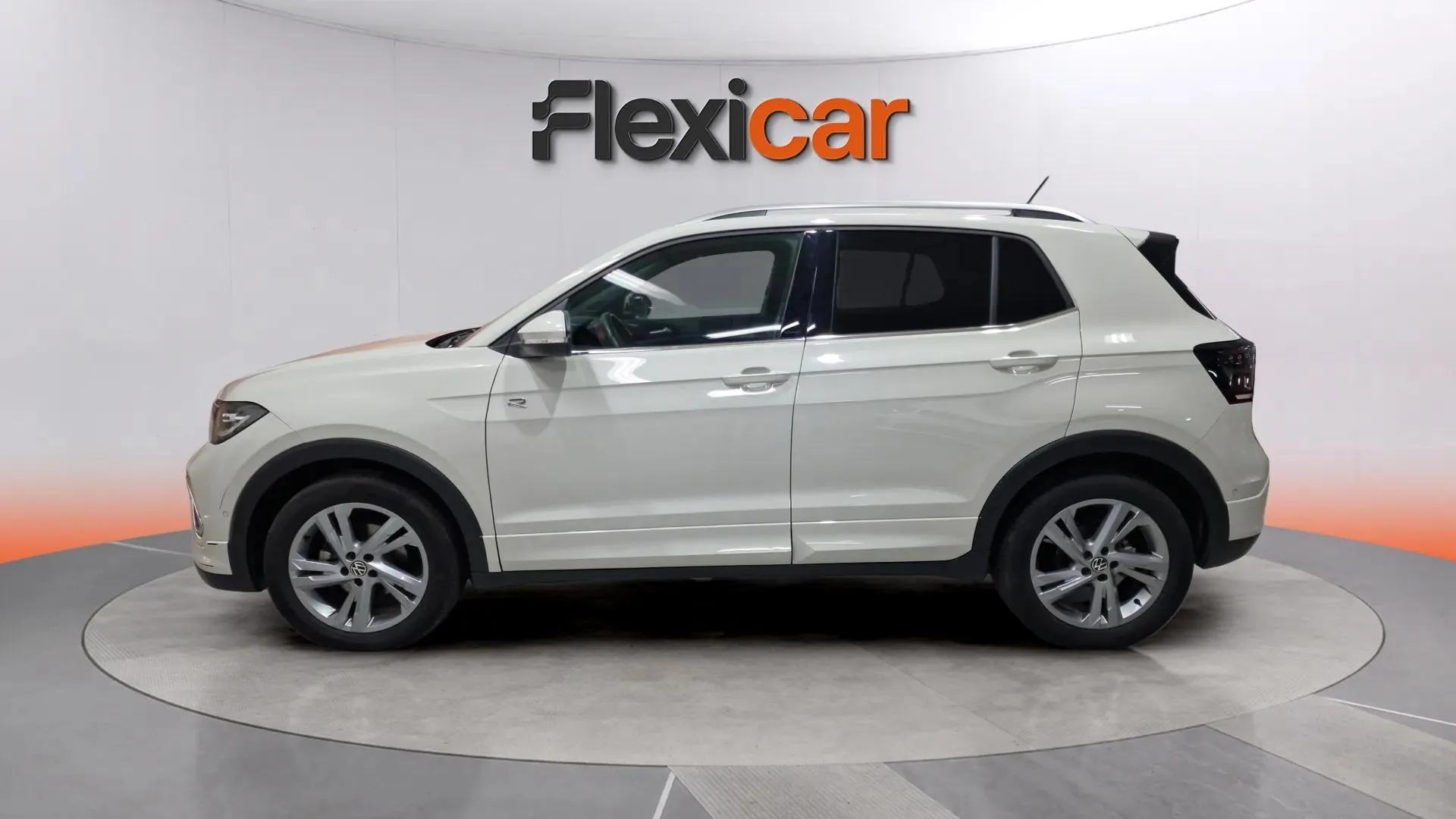 Volkswagen T-Cross R-Line 1.5 TSI DSG - foto 4