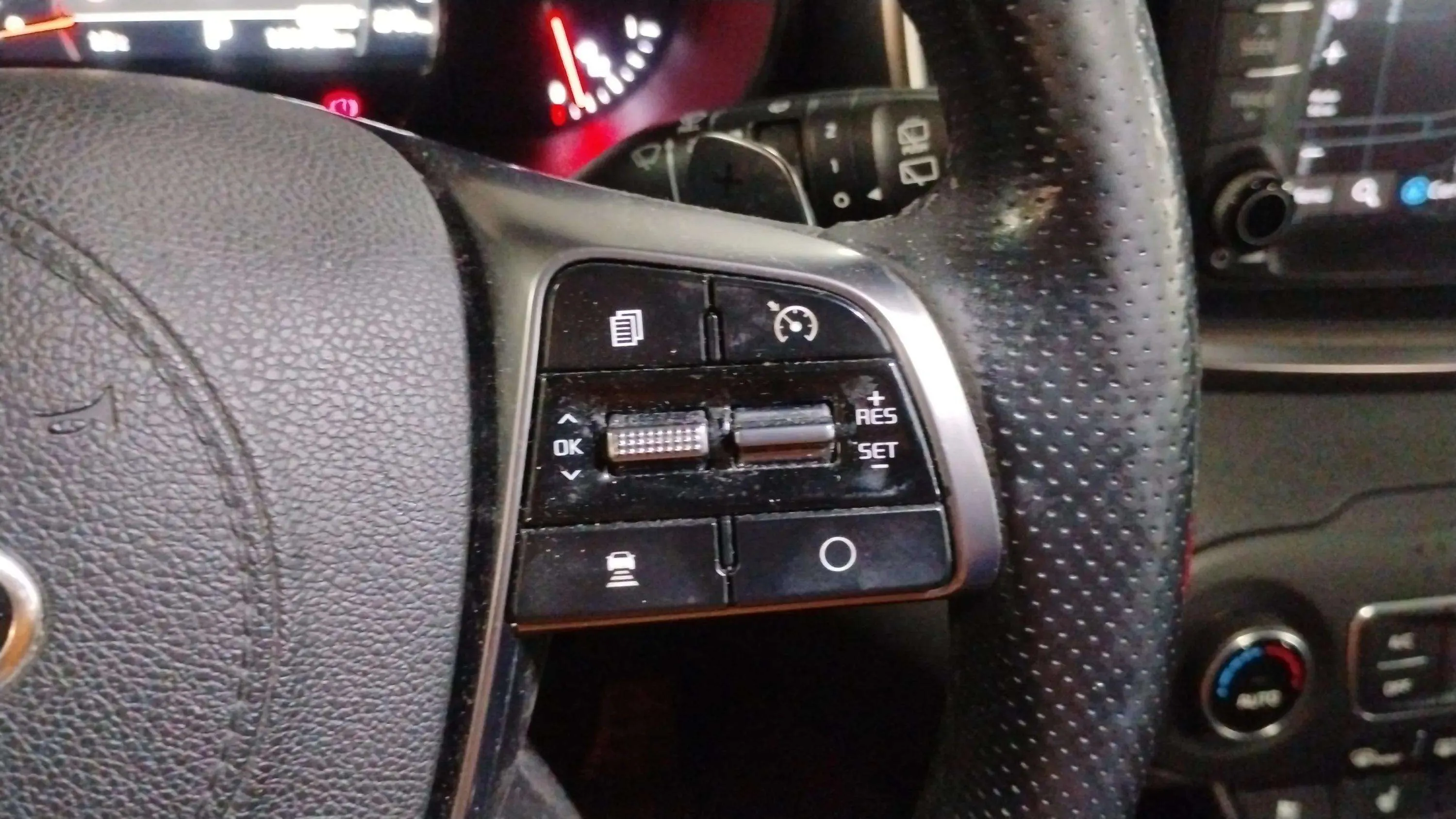Kia Sorento 2.2 CRDi GT Line Aut 4x2 (Pack Luxury) - foto 28