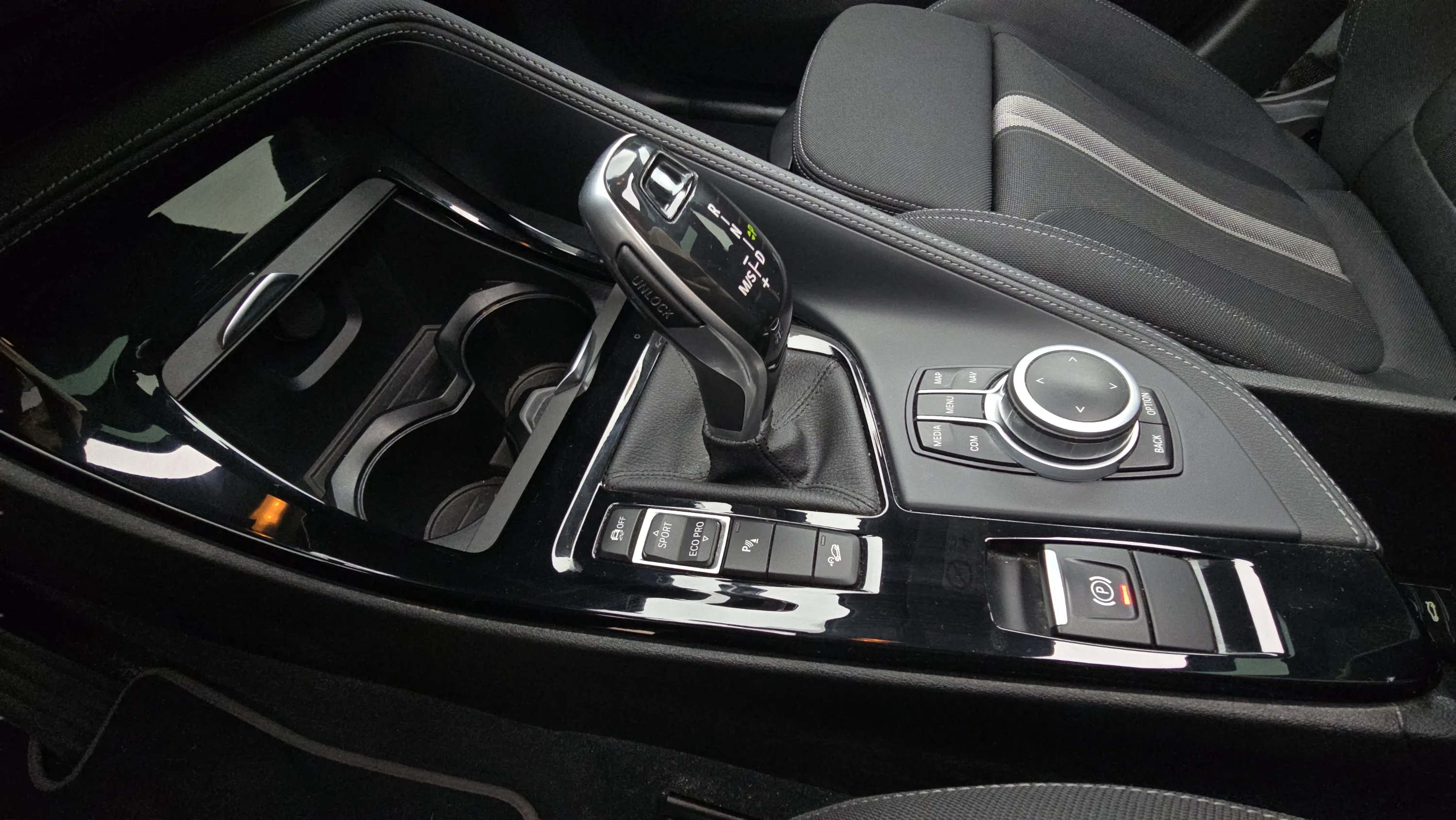 BMW X2 sDrive20i DCT - foto 14