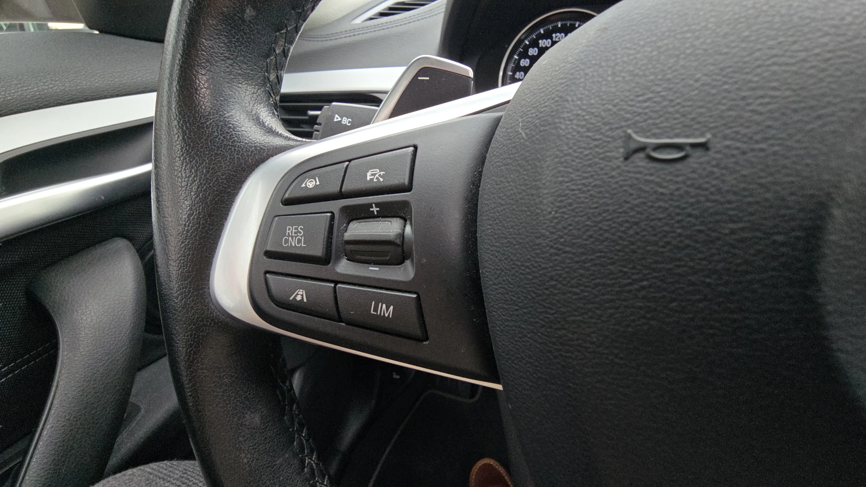 BMW X2 sDrive20i DCT - foto 11