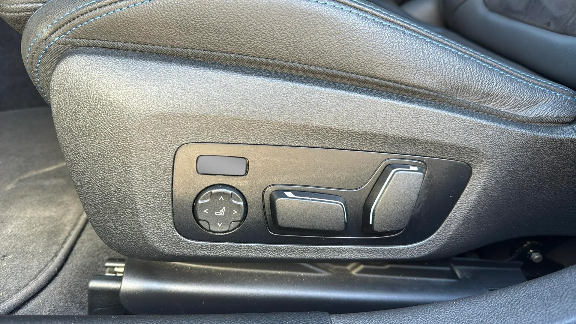 BMW i4 eDrive35 - foto 20