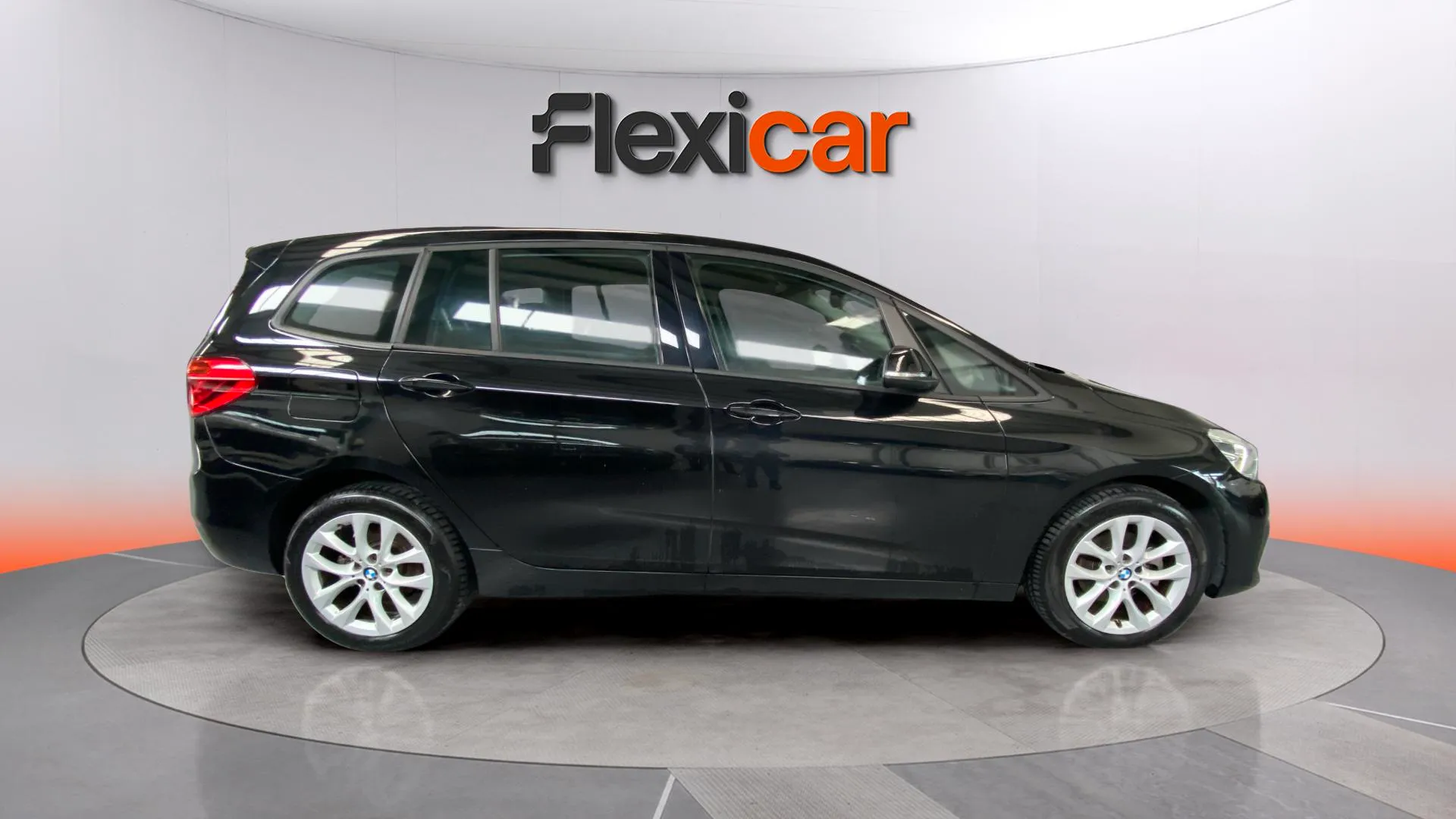 BMW Serie 2 Gran Tourer 218i - foto 7