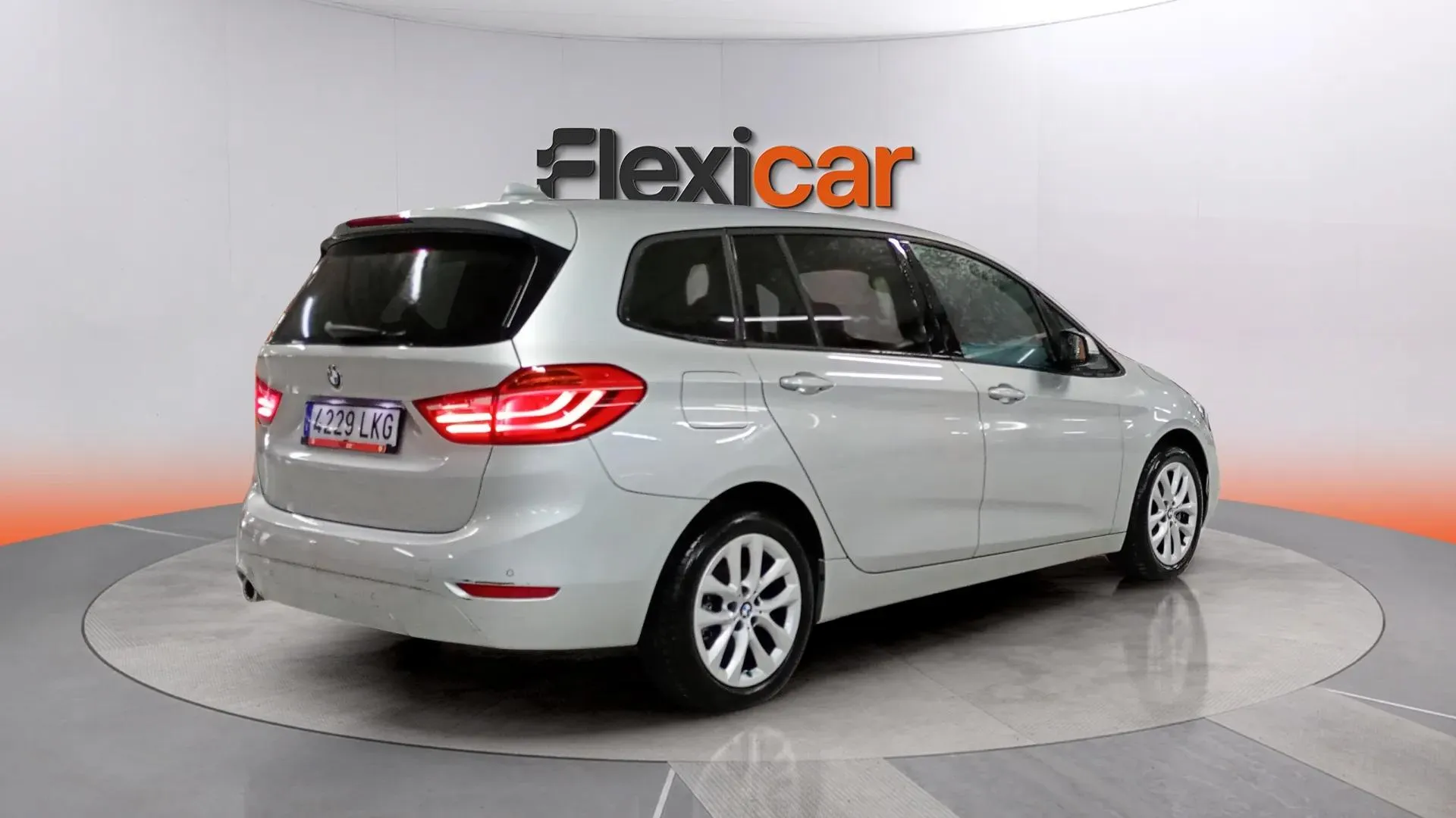 BMW Serie 2 Gran Tourer 216i - foto 6