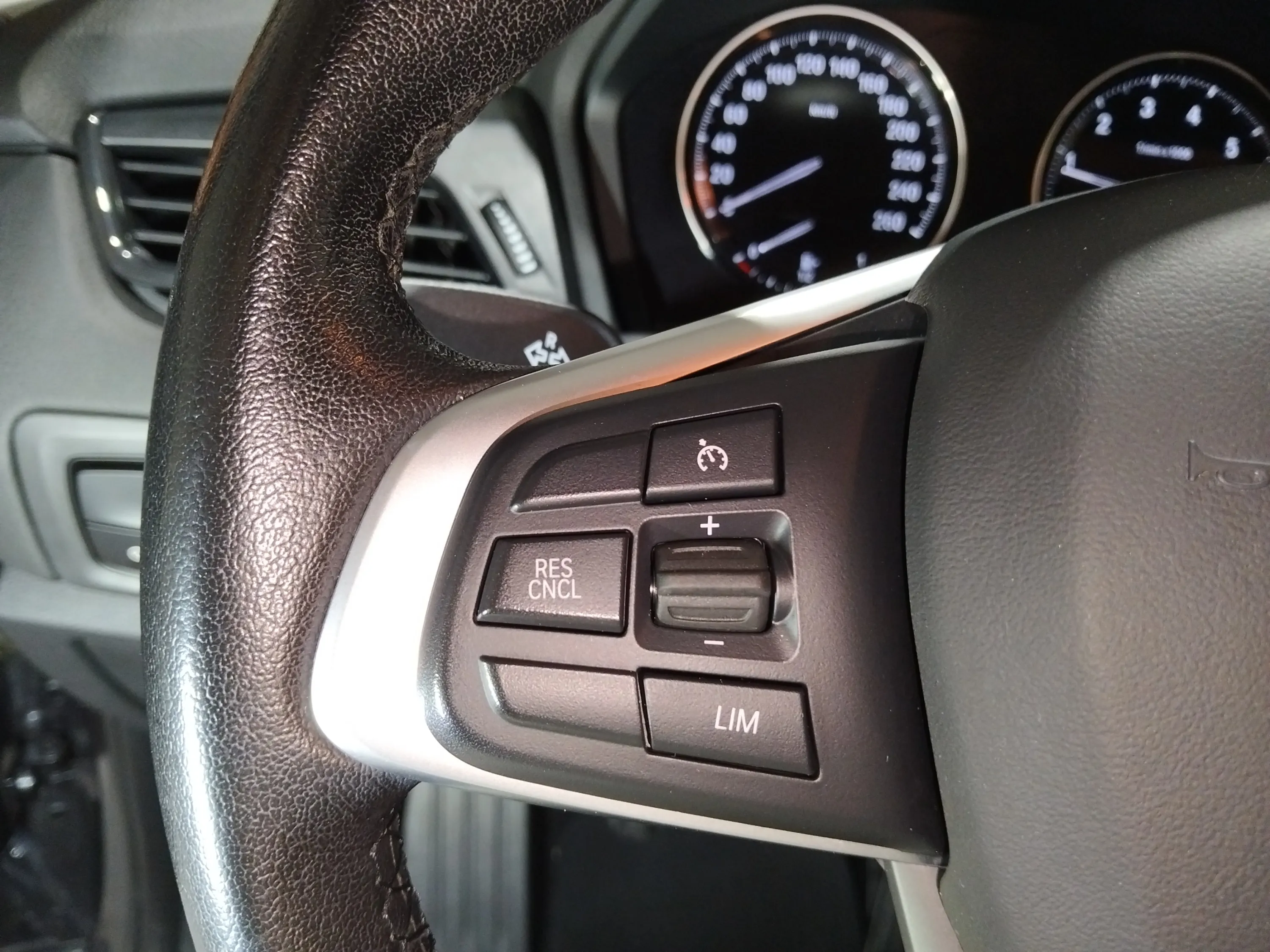 BMW Serie 2 Gran Tourer 216i - foto 23